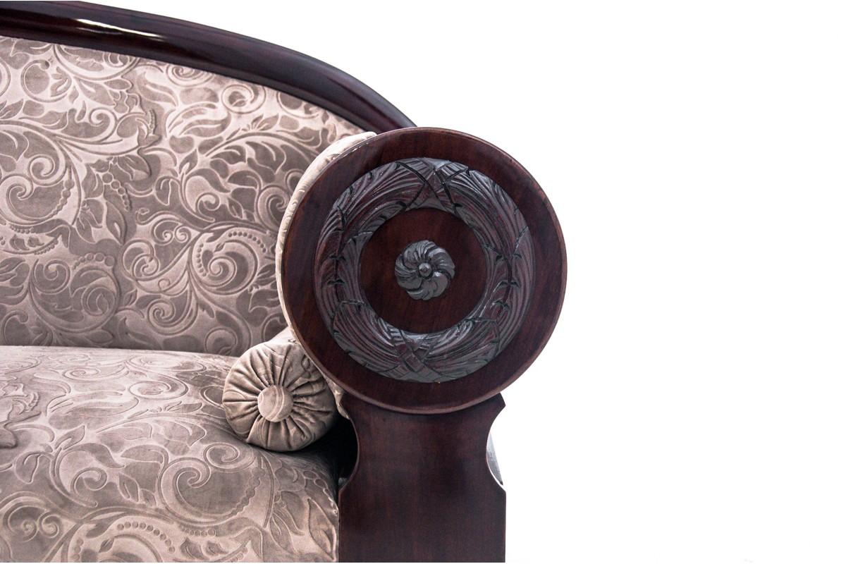 Antikes Sofa im Biedermeier, Nordeuropa, um 1840. (19. Jahrhundert) im Angebot
