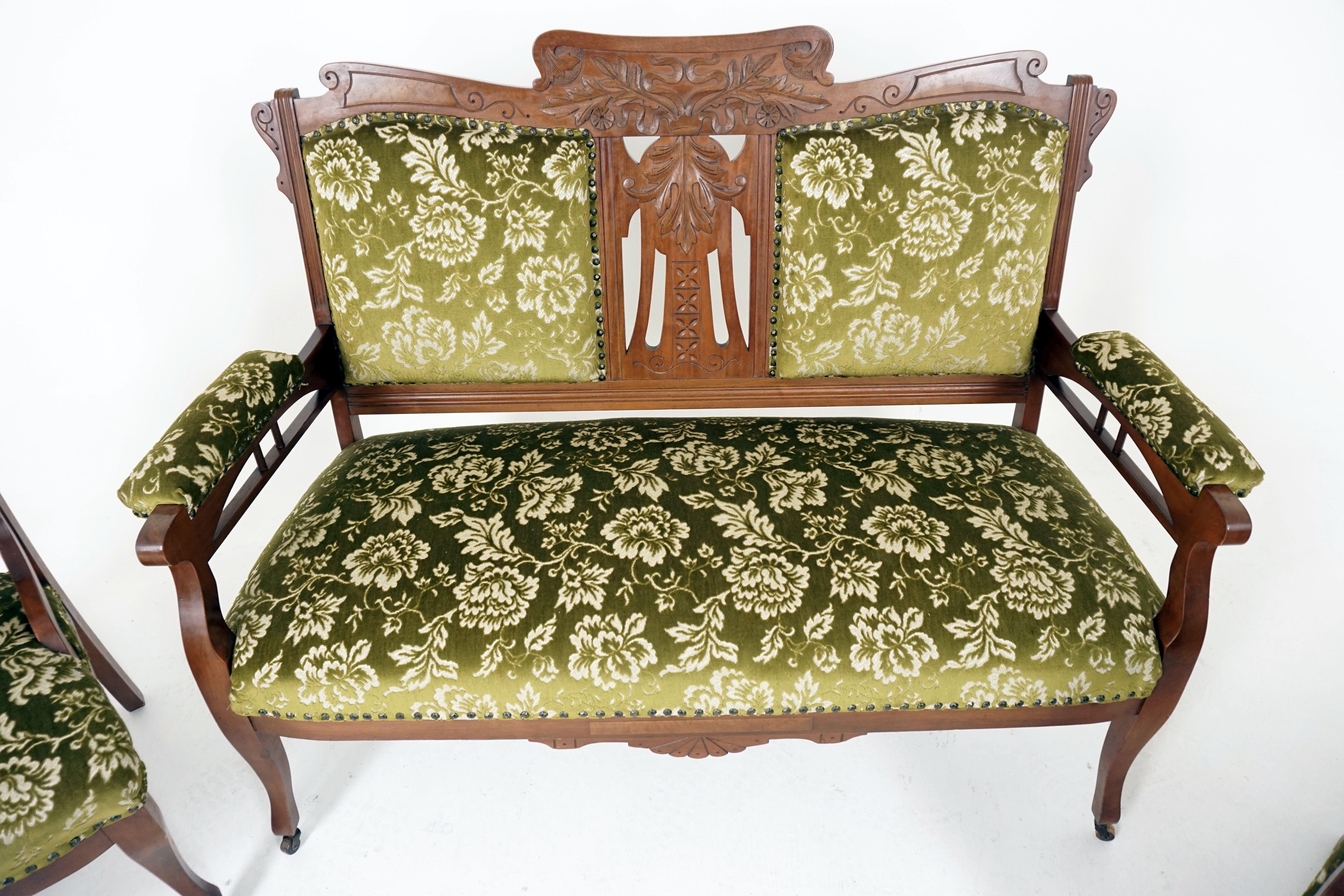Antique sofa suite, Victorian Art Nouveau walnut three piece parlor suite, antique furniture, America 1900, B2019

America, 1900
Solid walnut
Consists of the two-seat settee, armchair, and single chair
Settee with Art Nouveau gallery on