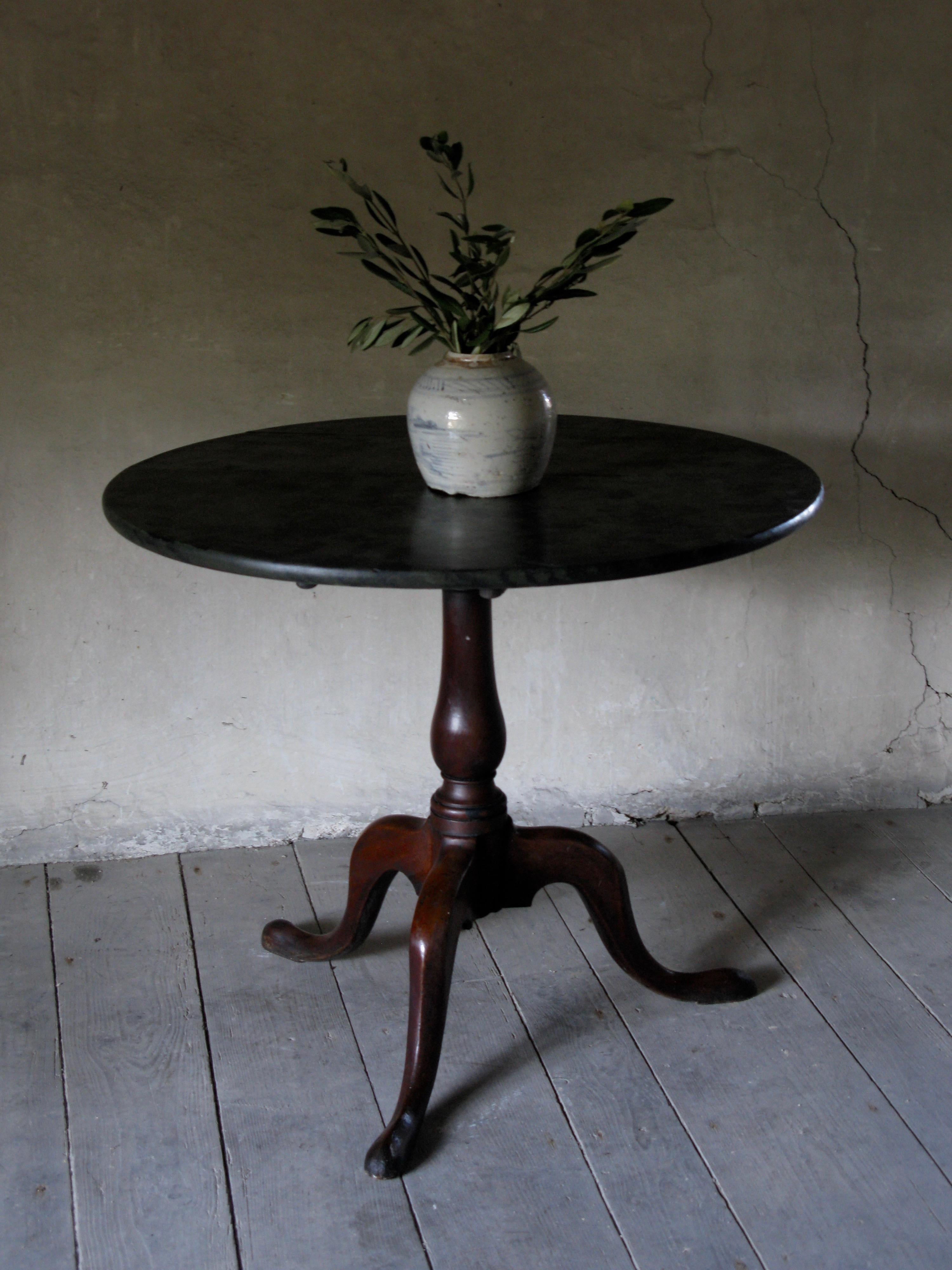 British Antique Sofa Table, Victorian, England, Side Table, Till Top Table, Sofa Table For Sale