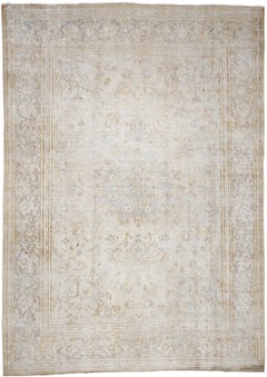 Tapis décoratif anatolien ancien aux couleurs douces