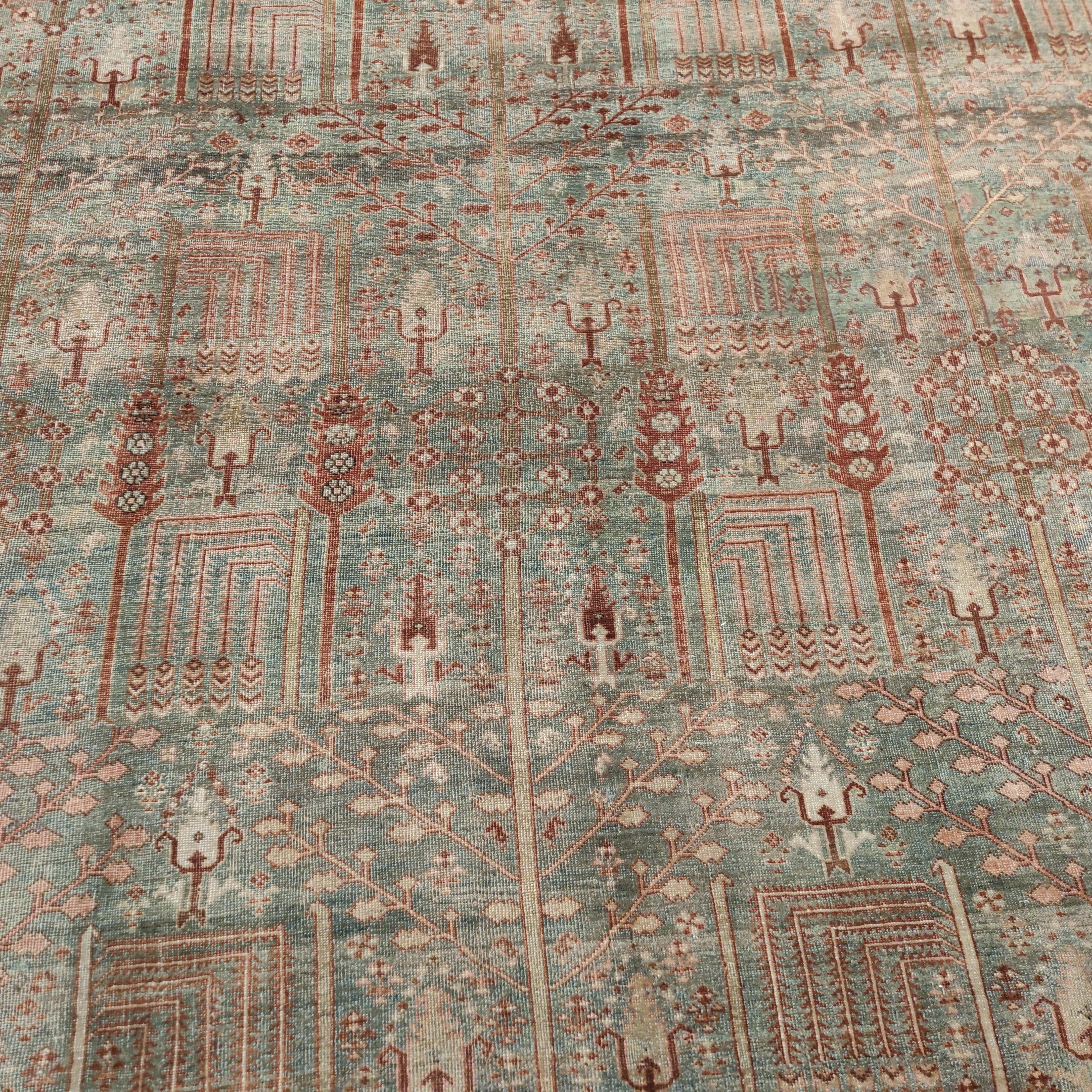 Antiker weicher tealgrüner Bijar-Teppich in Übergröße mit All-Over-Muster (Tabriz) im Angebot