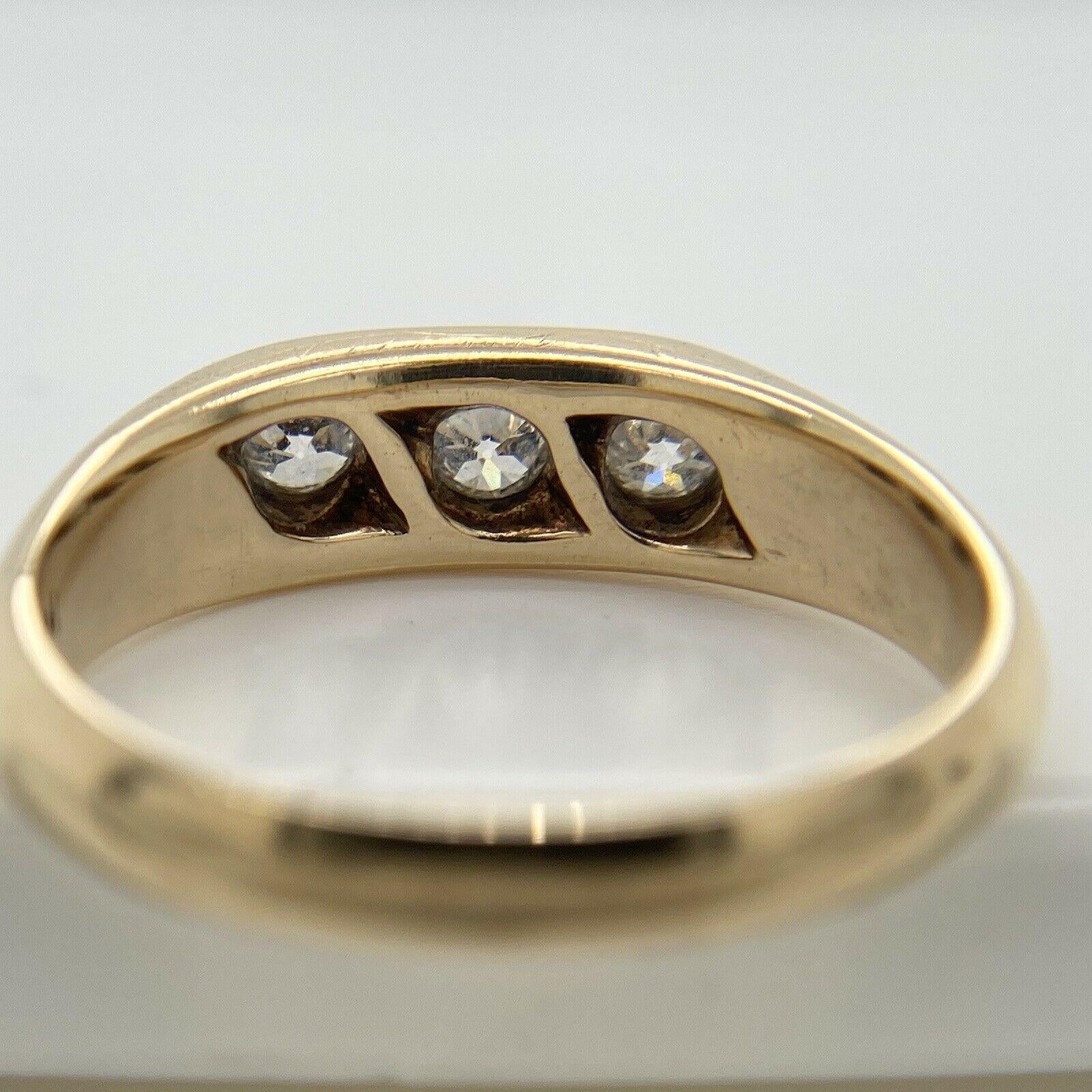 Antique Solid 14 Karat Yellow Gold Three-Stone Diamond Ring 6.3g In Good Condition In Manchester, NH