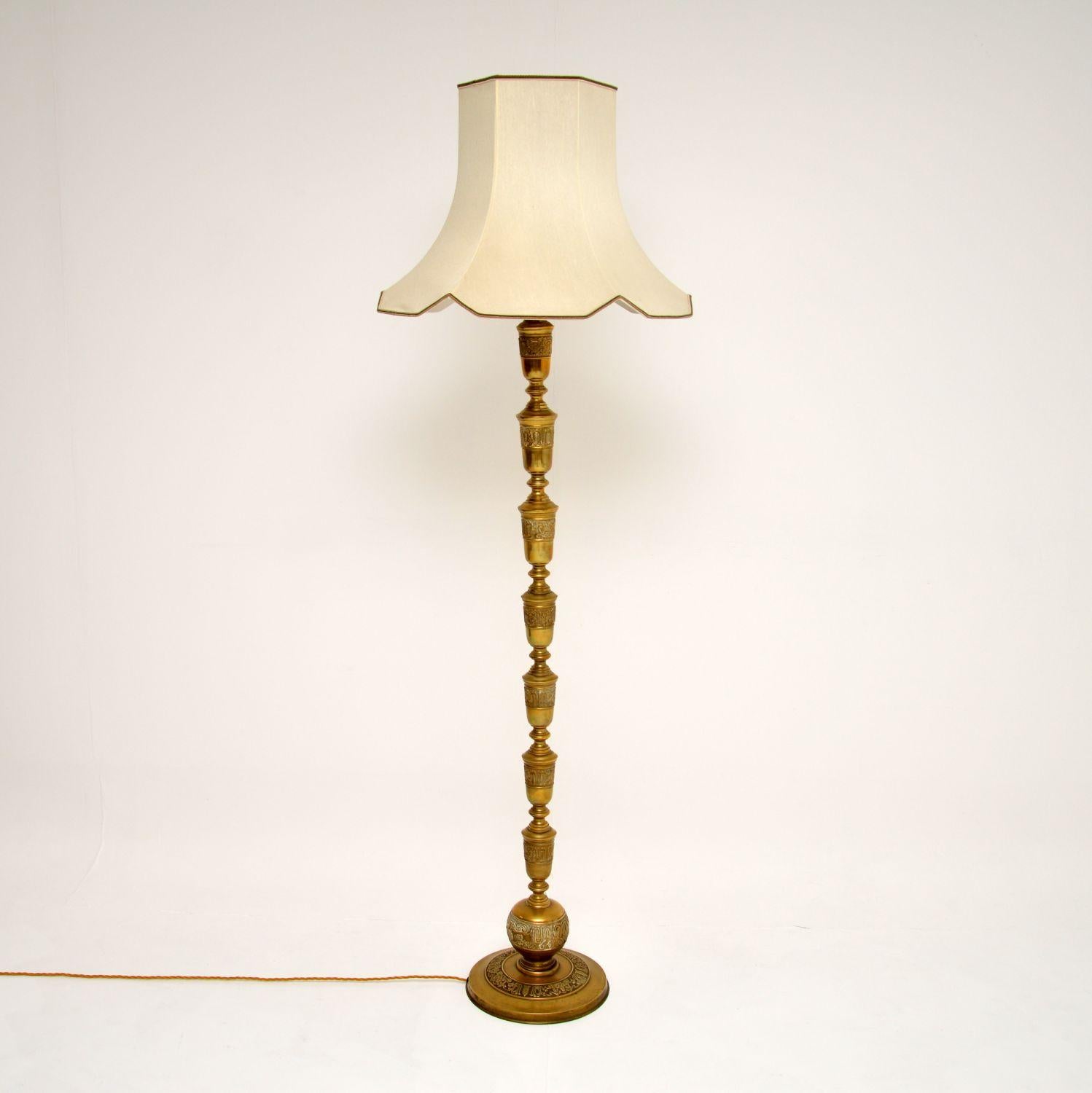A wonderful antique vintage floor lamp in solid brass, with a Moorish influence & dating from the 1920-30’s.

The quality is amazing and this has a gorgeous design, with fabulous details throughout. The brass has a lovely patina, with just the