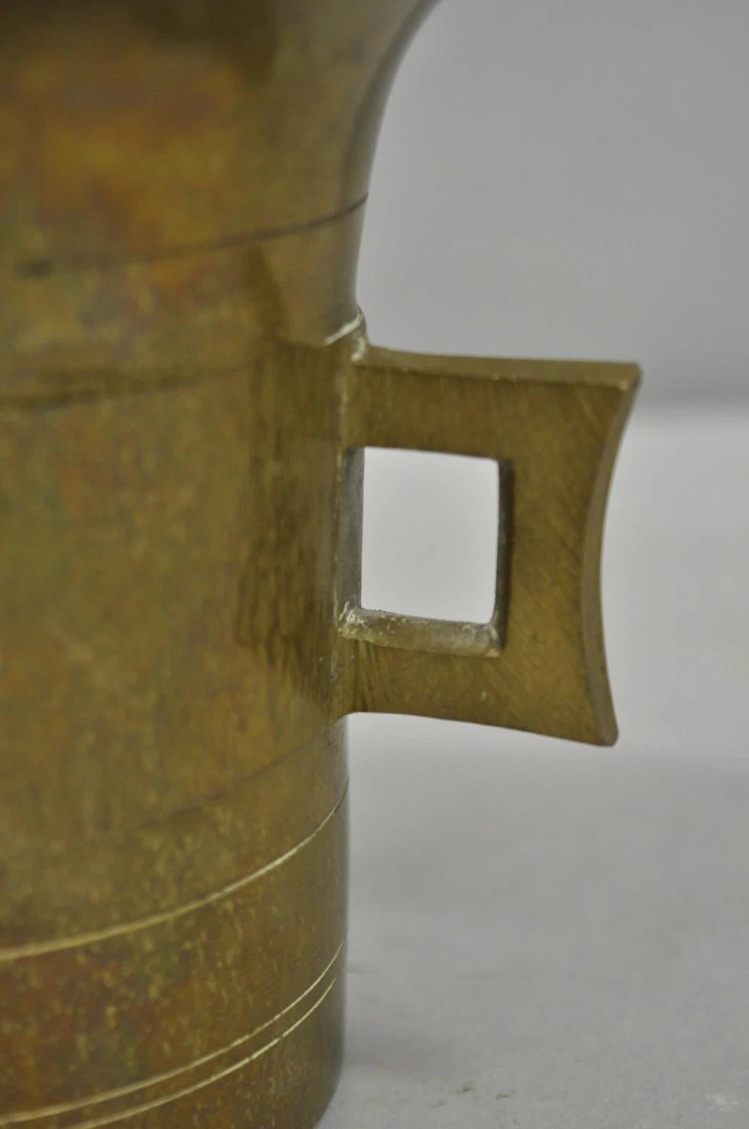 Antike solide Bronze Messing deutschen Apotheker Mörser mit Stößel - 2 Stück im Zustand „Gut“ im Angebot in Philadelphia, PA