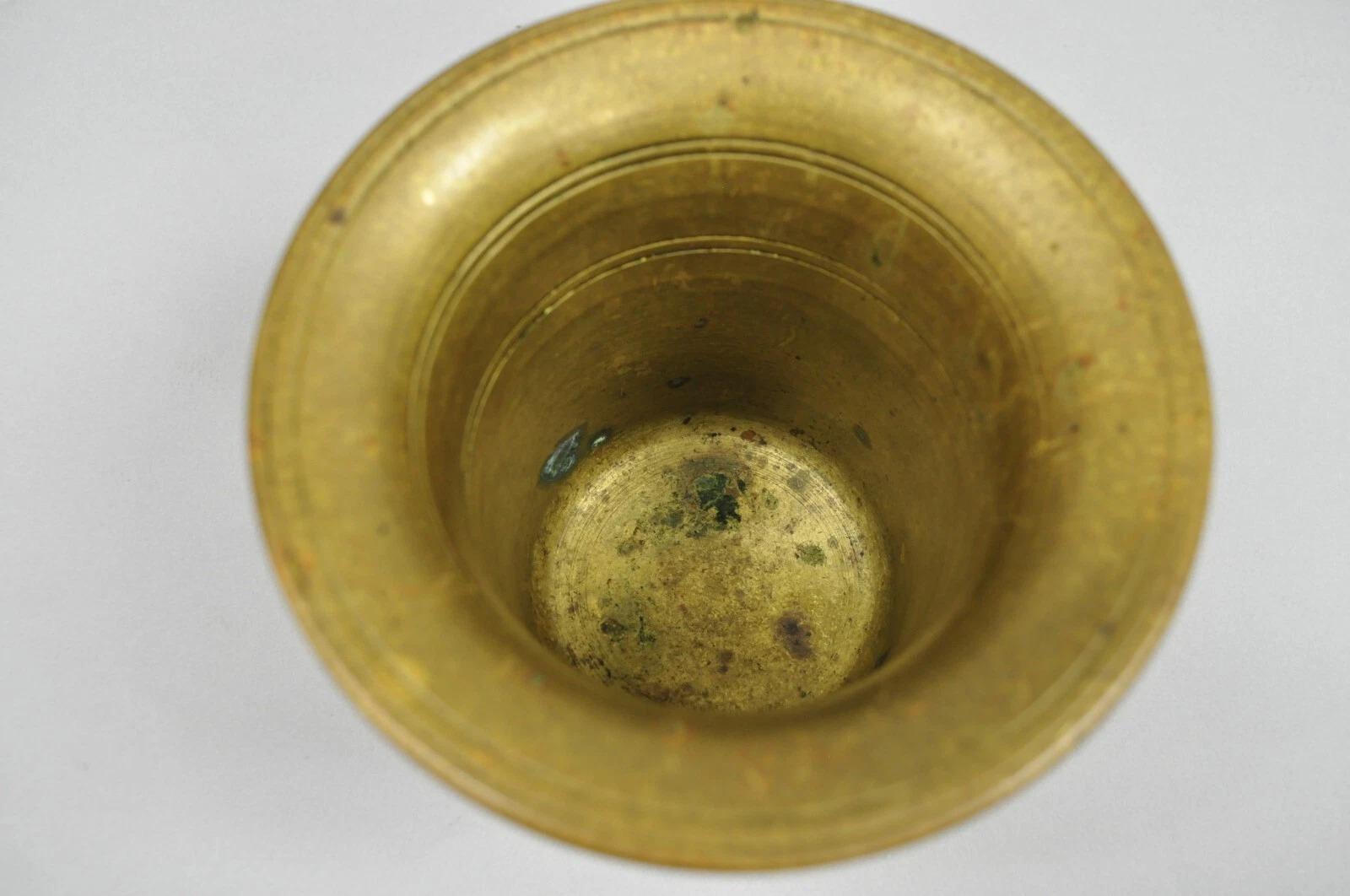 Antike solide Bronze Messing große deutsche Apotheker Mörser mit Stößel - 2 Stück im Angebot 2