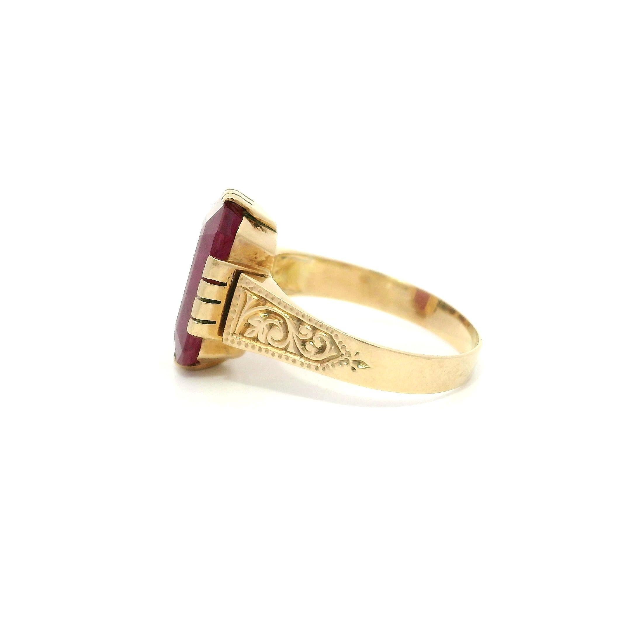 Antique Solid Gold GIA Rectangular 4.25ct Ruby Solitaire Swirl Work Sides Ring 3