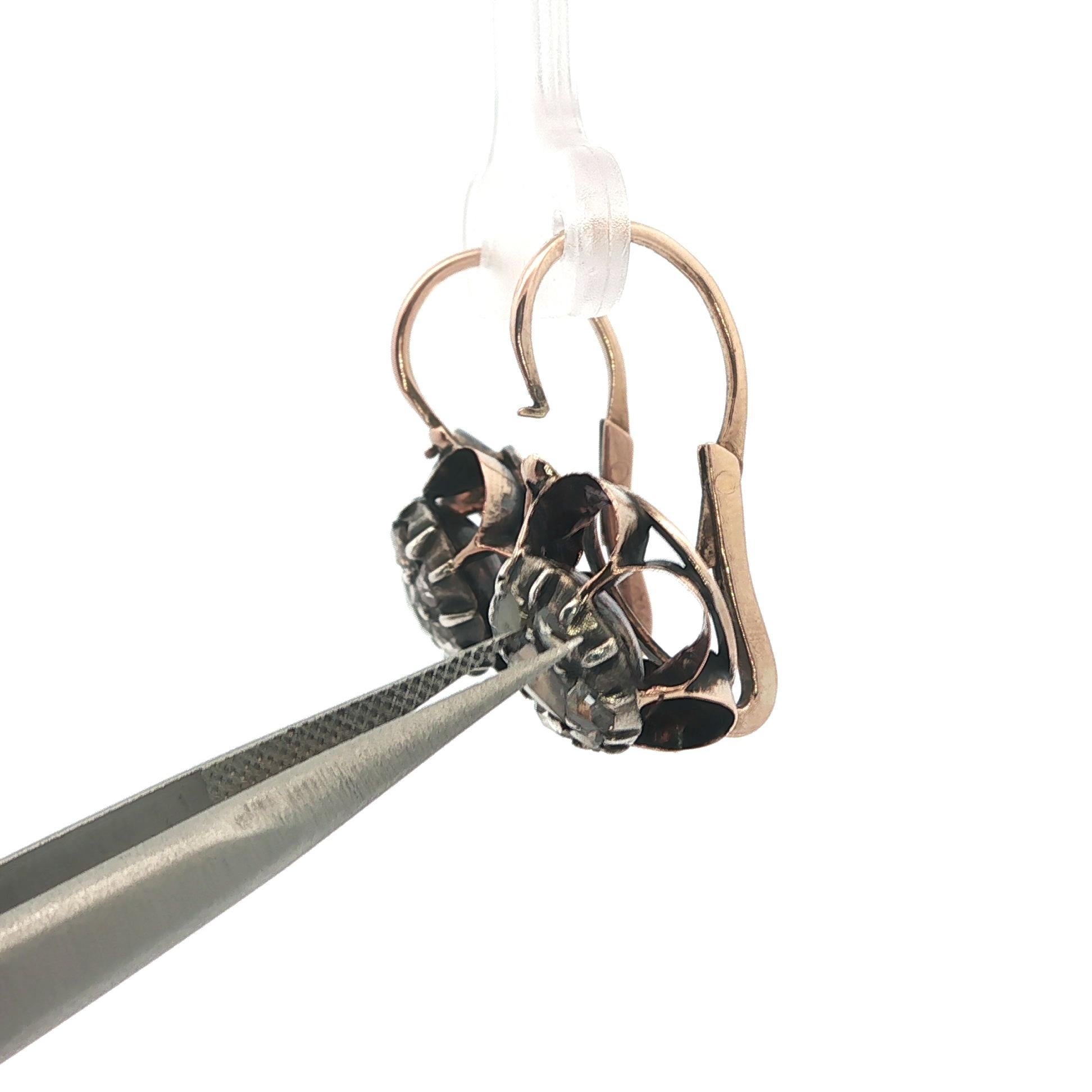 Antike solide Gold Silber Top Rose Diamond Front Hook Schläfer Butterblume Ohrringe im Zustand „Gut“ im Angebot in Montclair, NJ