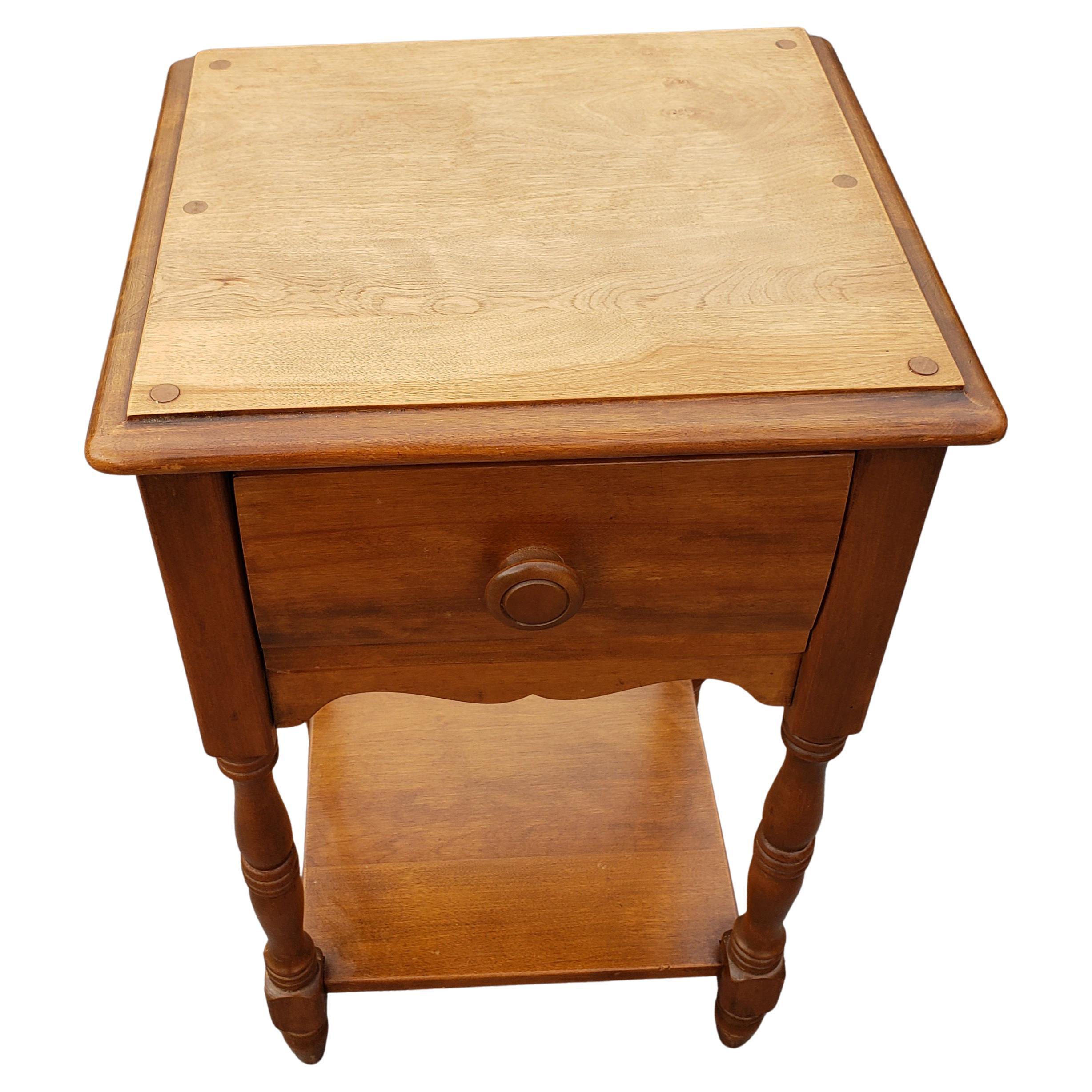 Antique solid maple nightstand side table, Circa 1940s.
Dovetail drawer with wooden knob handle. Nightstand Has been refinished.
Very good condition. Maple bed frame is for illustrative purpose and is not included in this listing, however