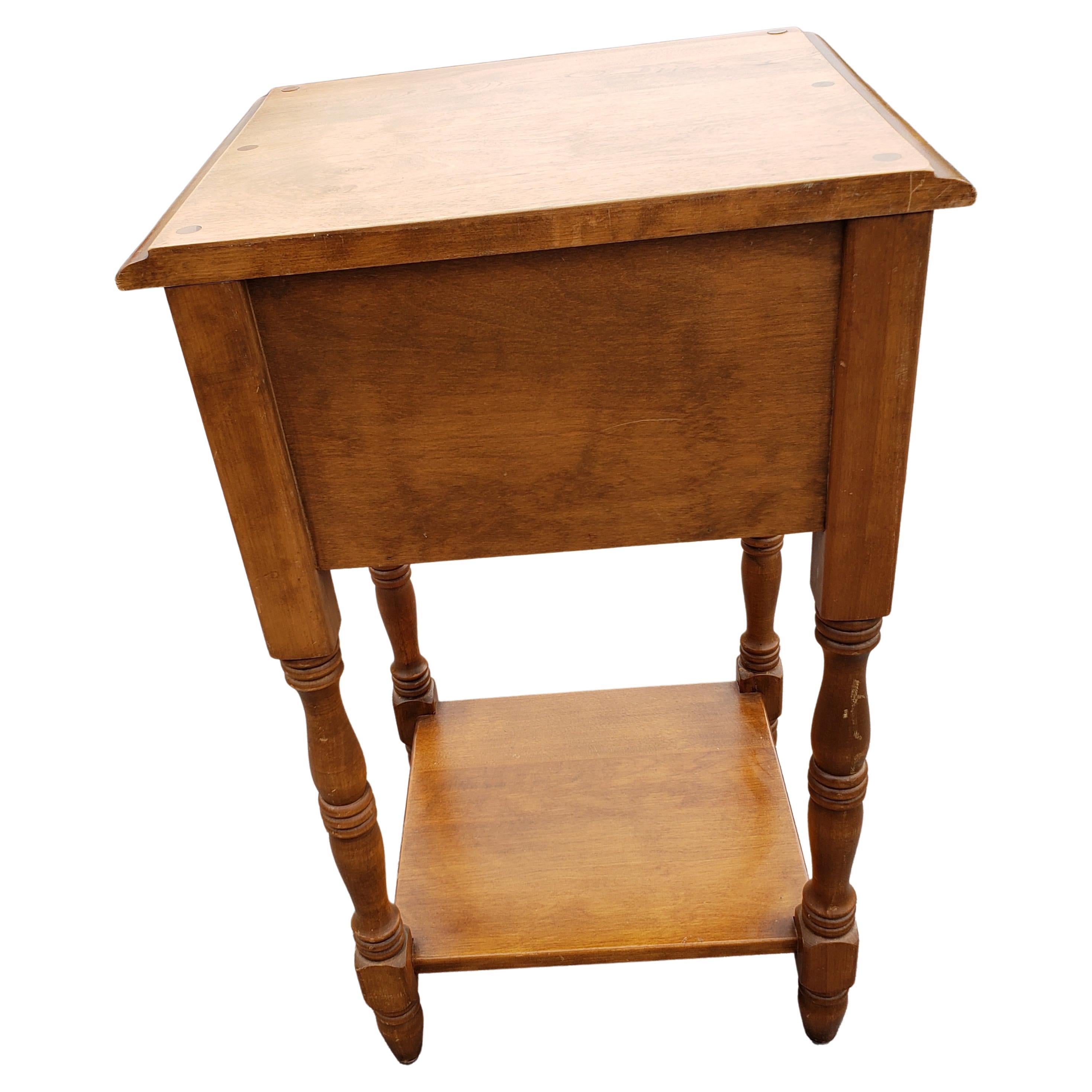 Antique Solid Maple Nightstand Side Table, Circa 1940s In Good Condition For Sale In Germantown, MD