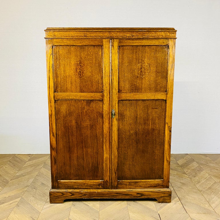 Antique Solid Oak English Gentleman's Wardrobe / Armoire, circa 1900s at 1stDibs