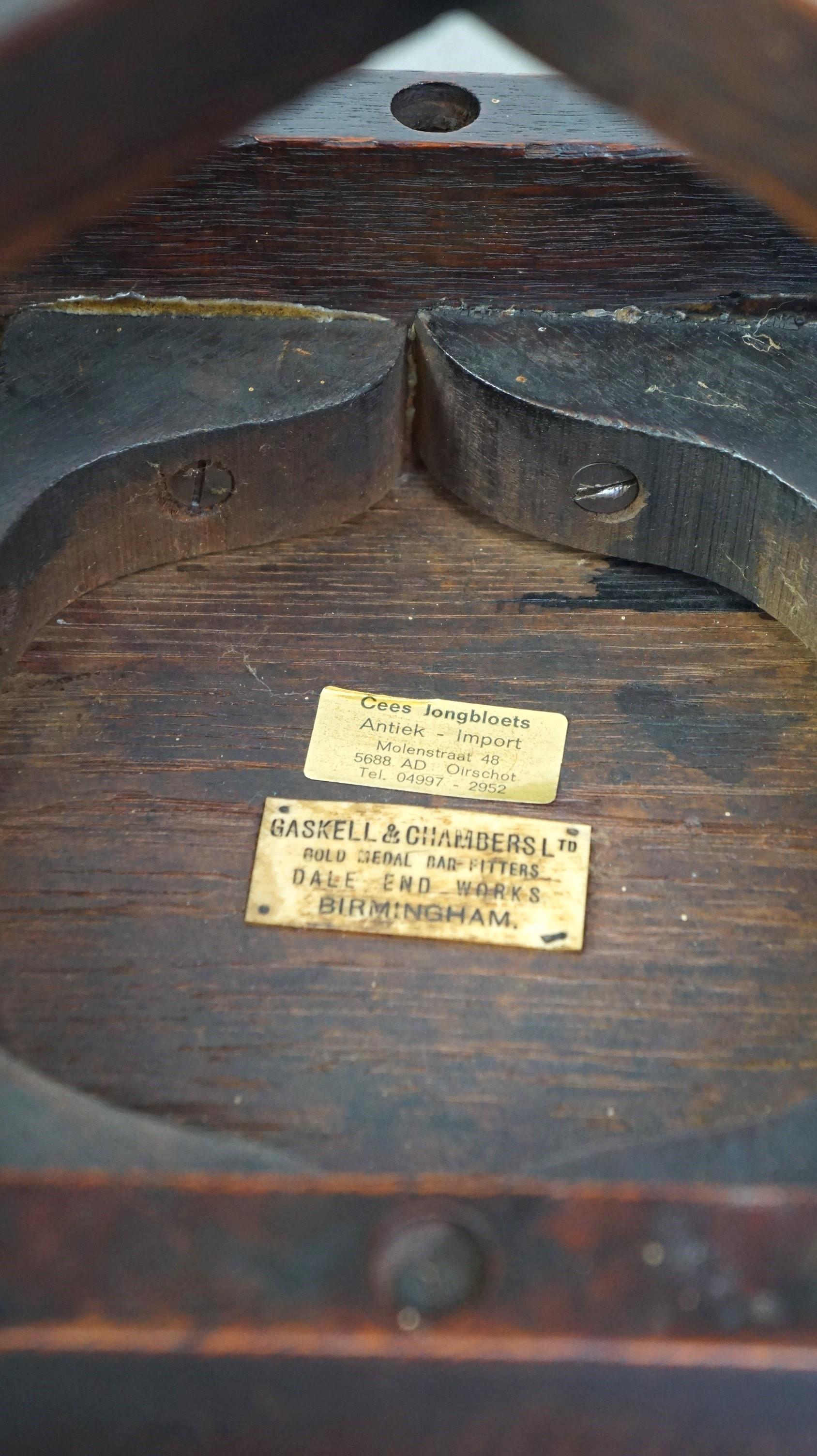 Antiker englischer Hocker aus massiver Eiche von Gaskell & Chambers Ltd. im Angebot 5