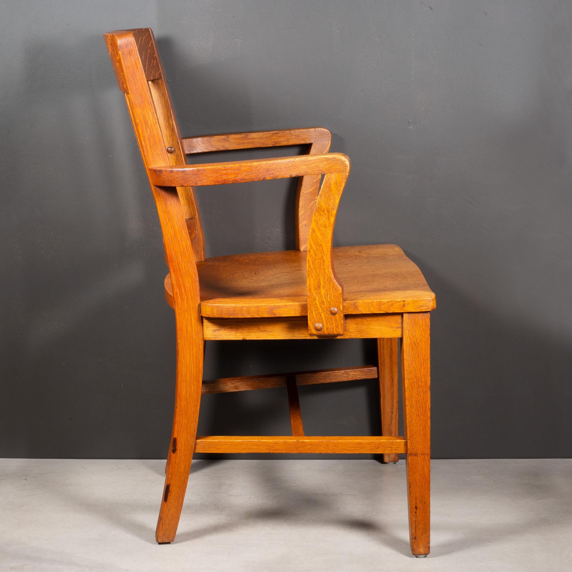 Chaise de bibliothèque ancienne en chêne massif vers 1930-1950 Bon état - En vente à San Francisco, CA