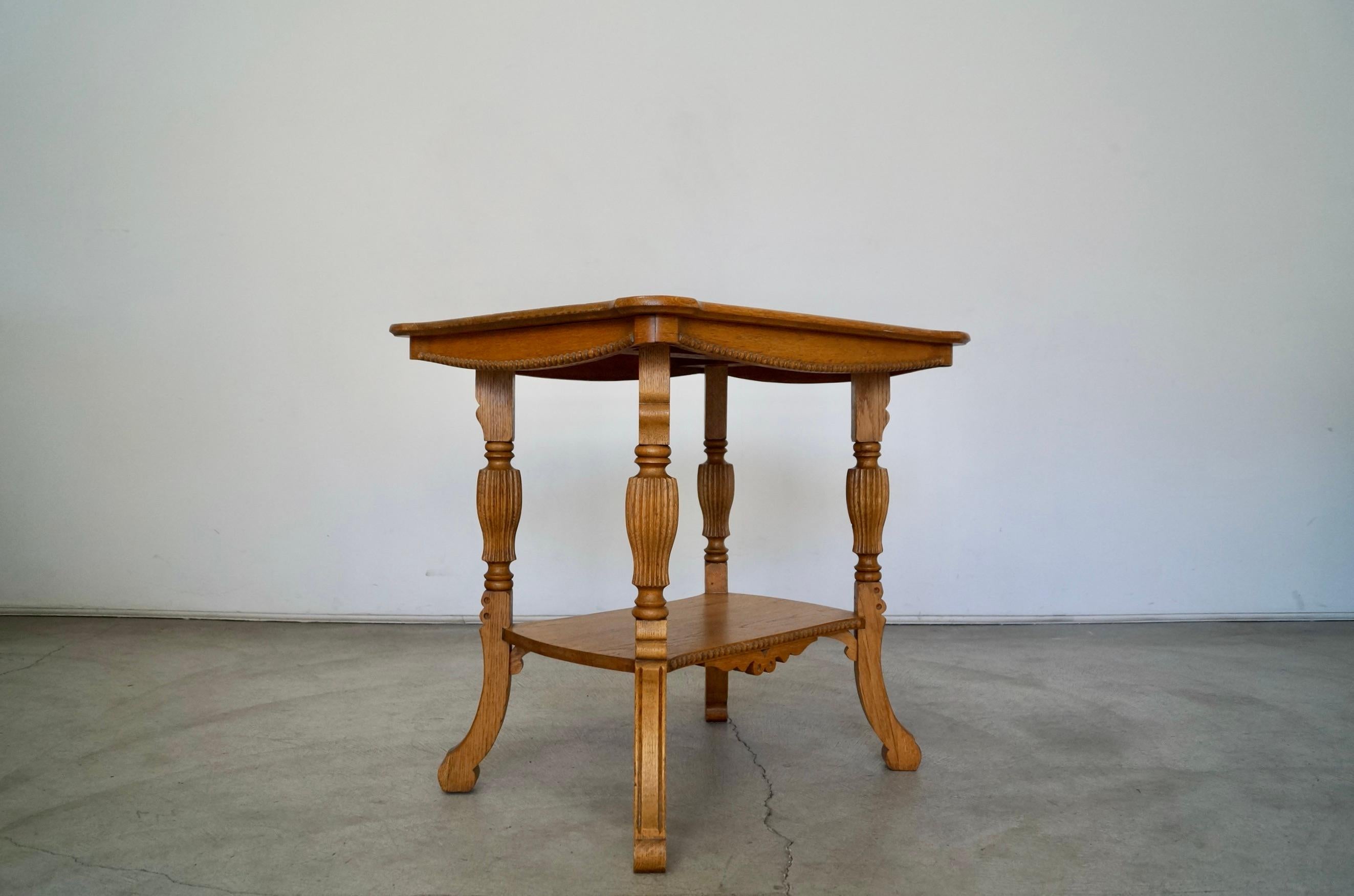 Antique Solid Oak Victorian Side Table In Excellent Condition For Sale In Burbank, CA
