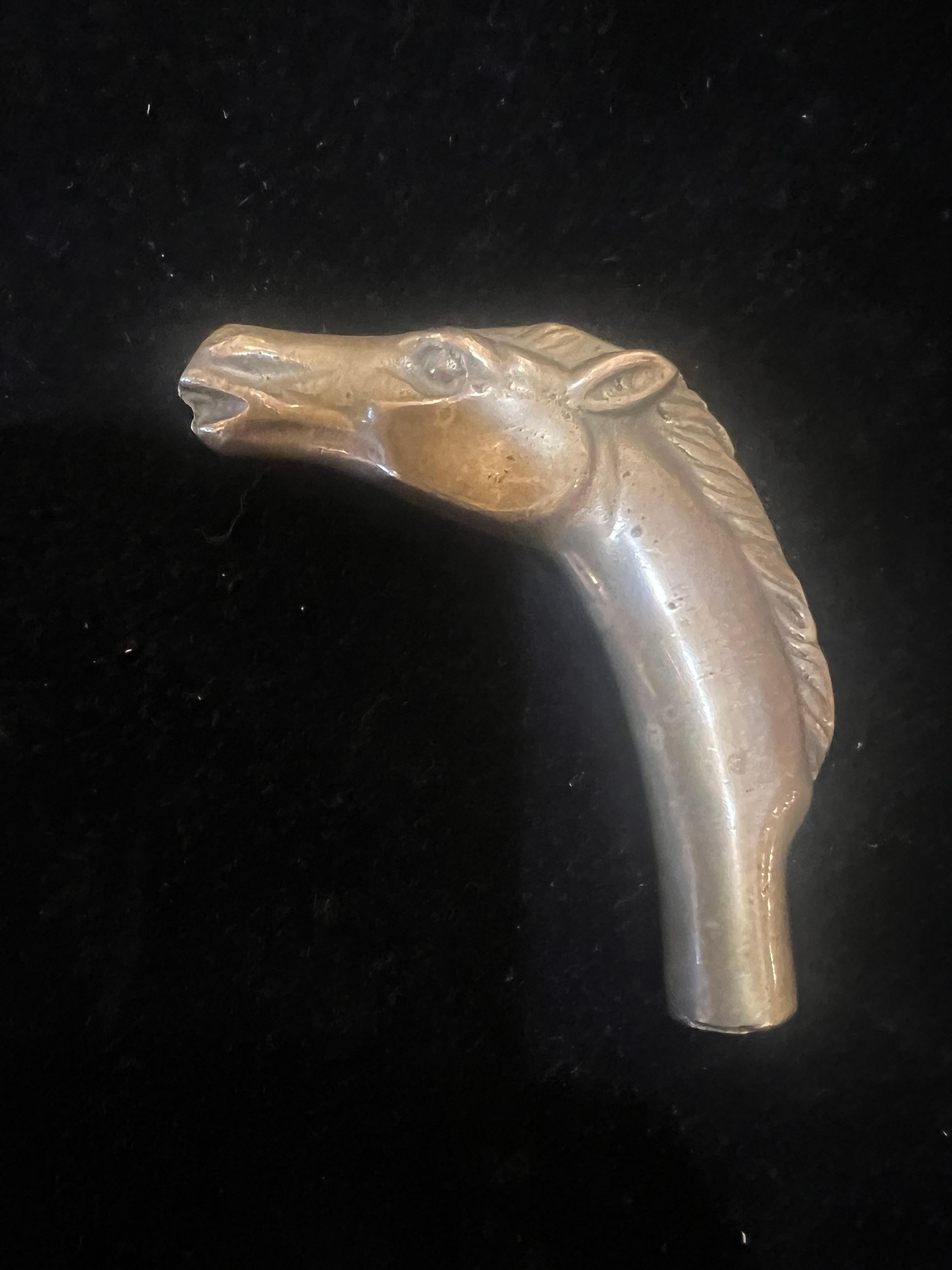 Antique Solid Patinated Brass Horse Head Walking Stick/ Cane Handle In Excellent Condition For Sale In San Diego, CA