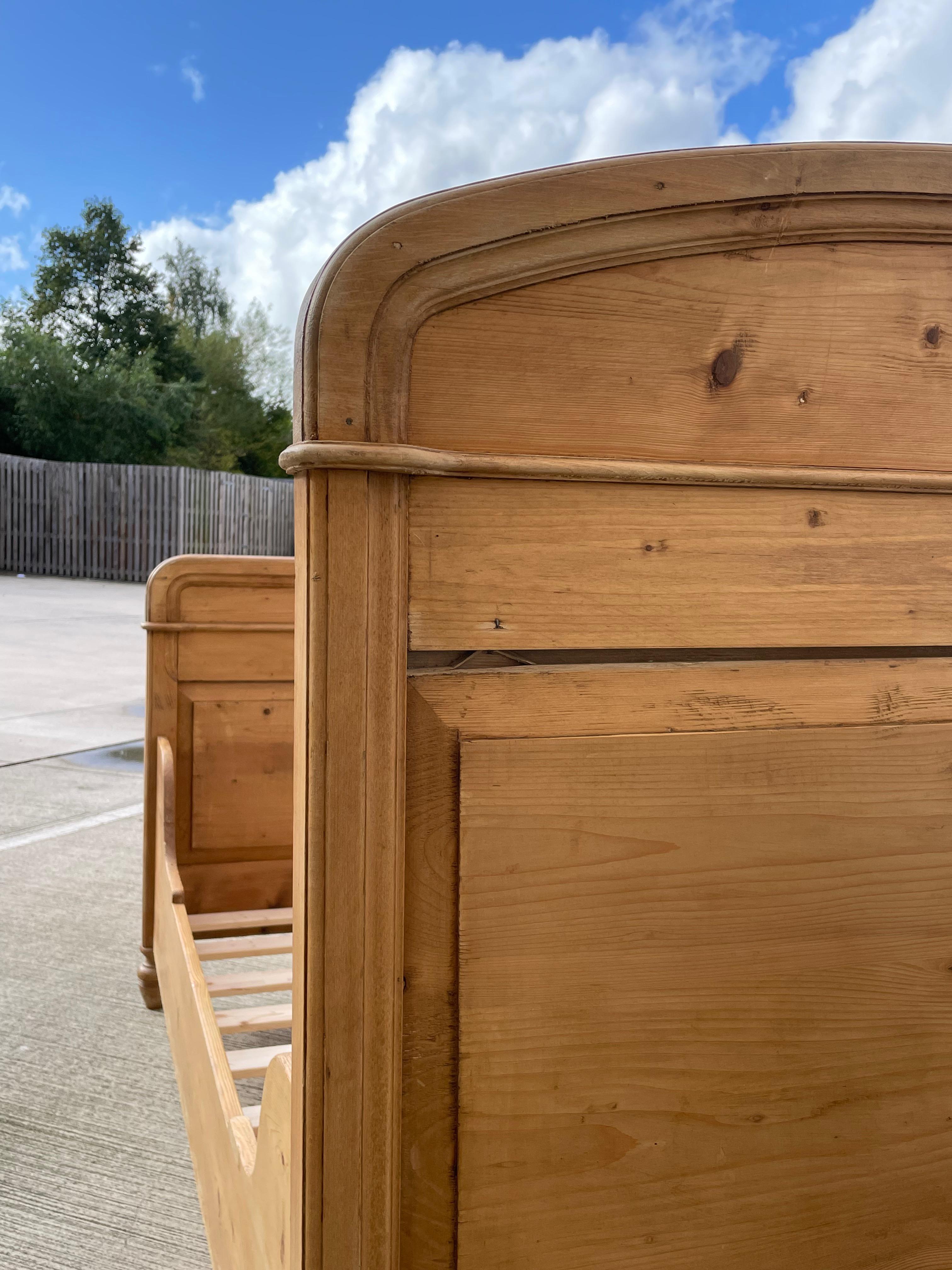 Antique Solid Pine English Box Bed 8
