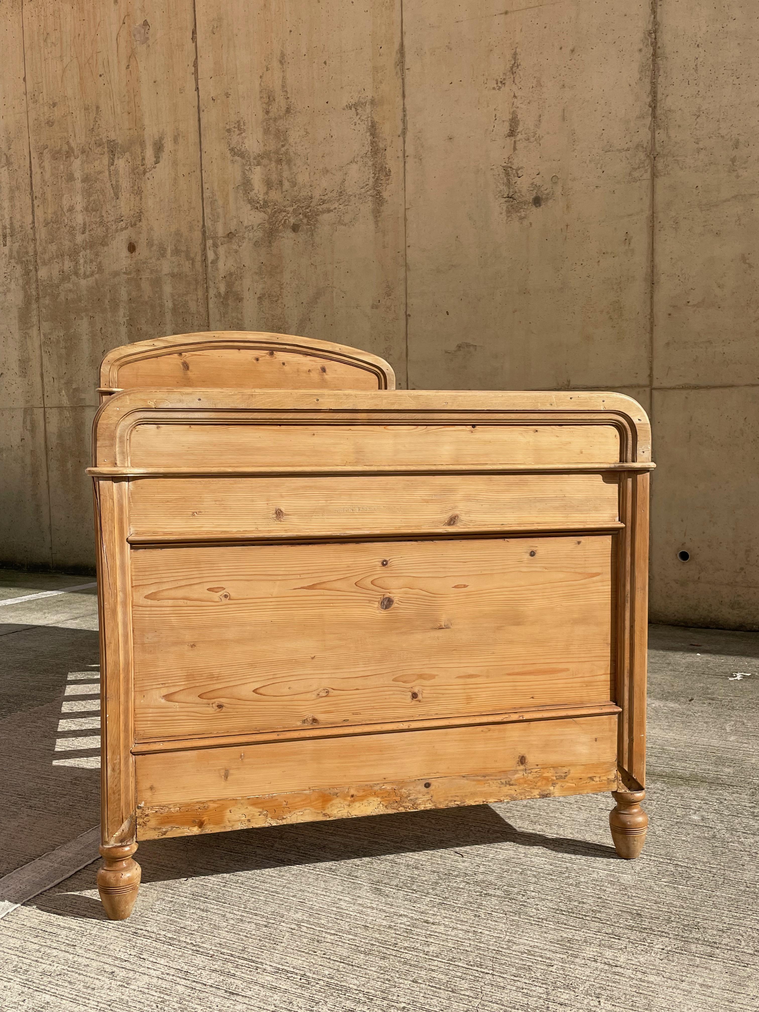 20th Century Antique Solid Pine English Box Bed