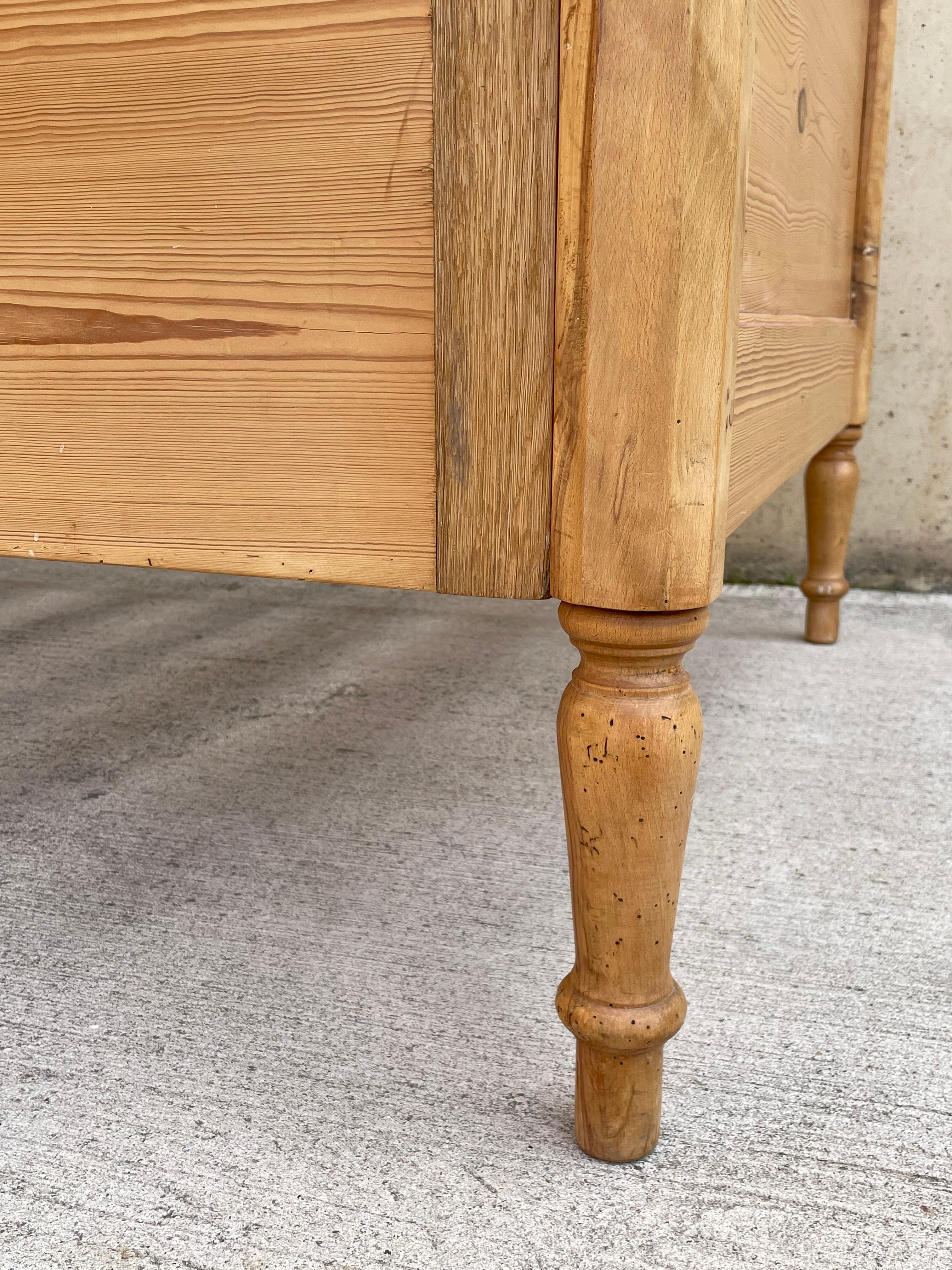 Arts and Crafts Antique Solid Pine English Child Size Box Bed