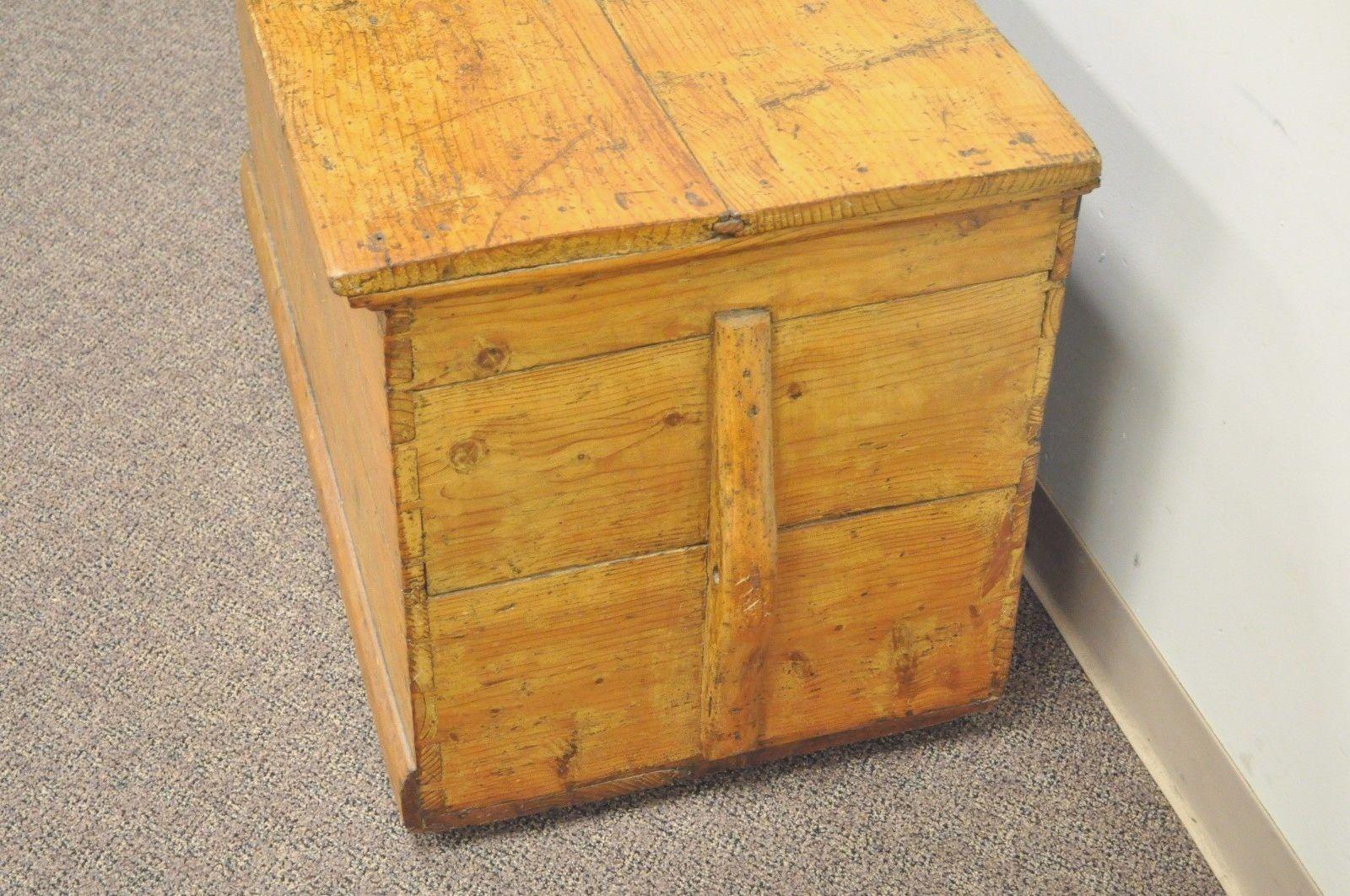 Antique Solid Pine Hand Dovetailed American Primitive Rustic Blanket Chest Trunk 4