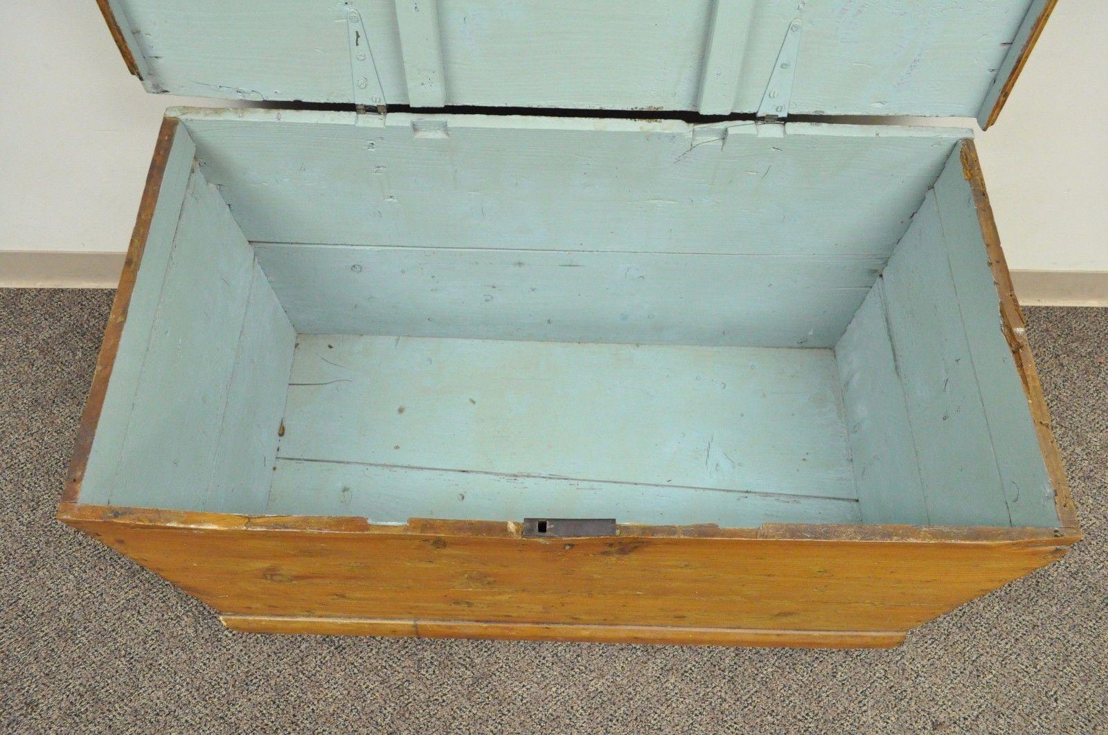 Antique Solid Pine Hand Dovetailed American Primitive Rustic Blanket Chest Trunk 1