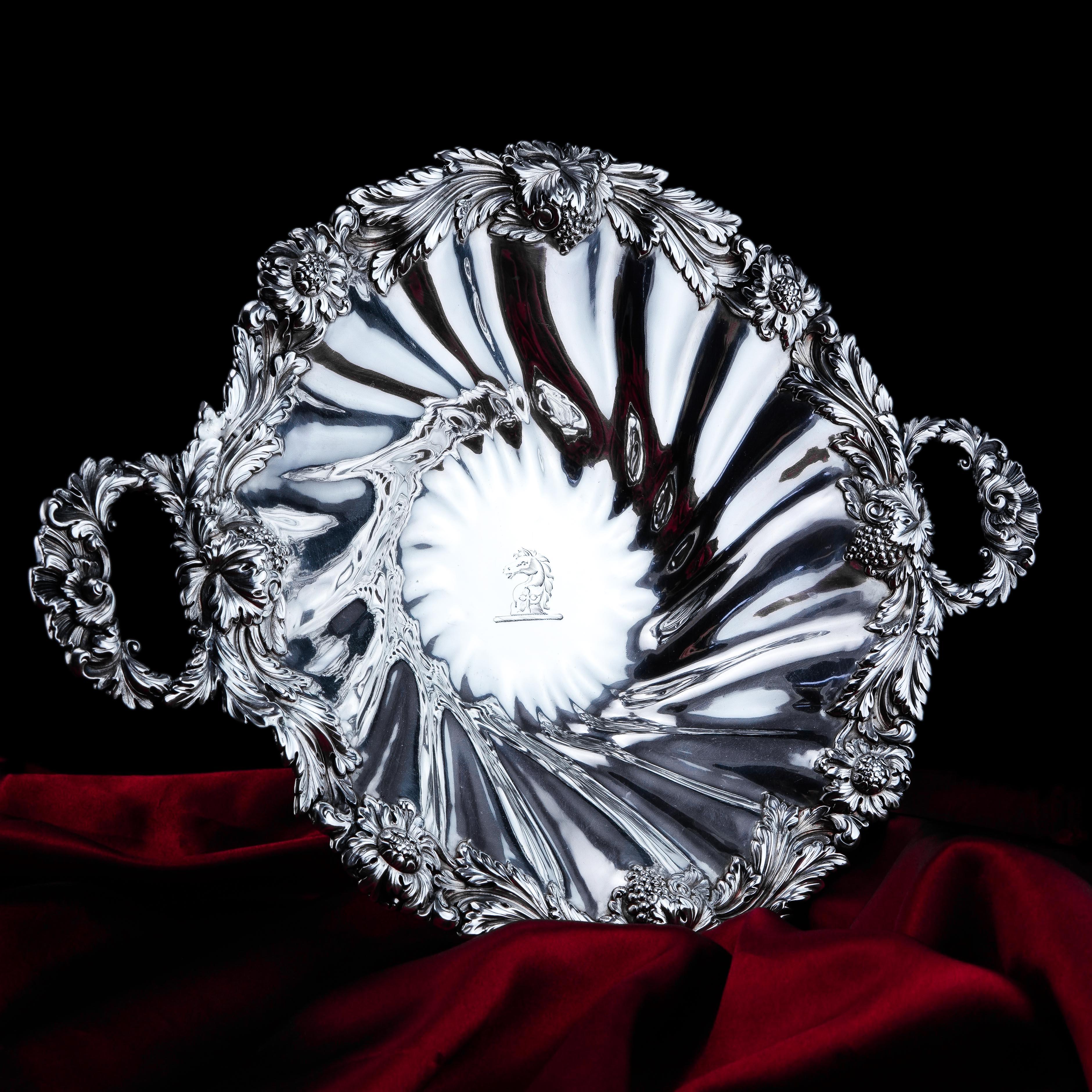 Antique Solid Silver Georgian Bowl, Twin Handle Wrythen & Chased 1834 For Sale 9