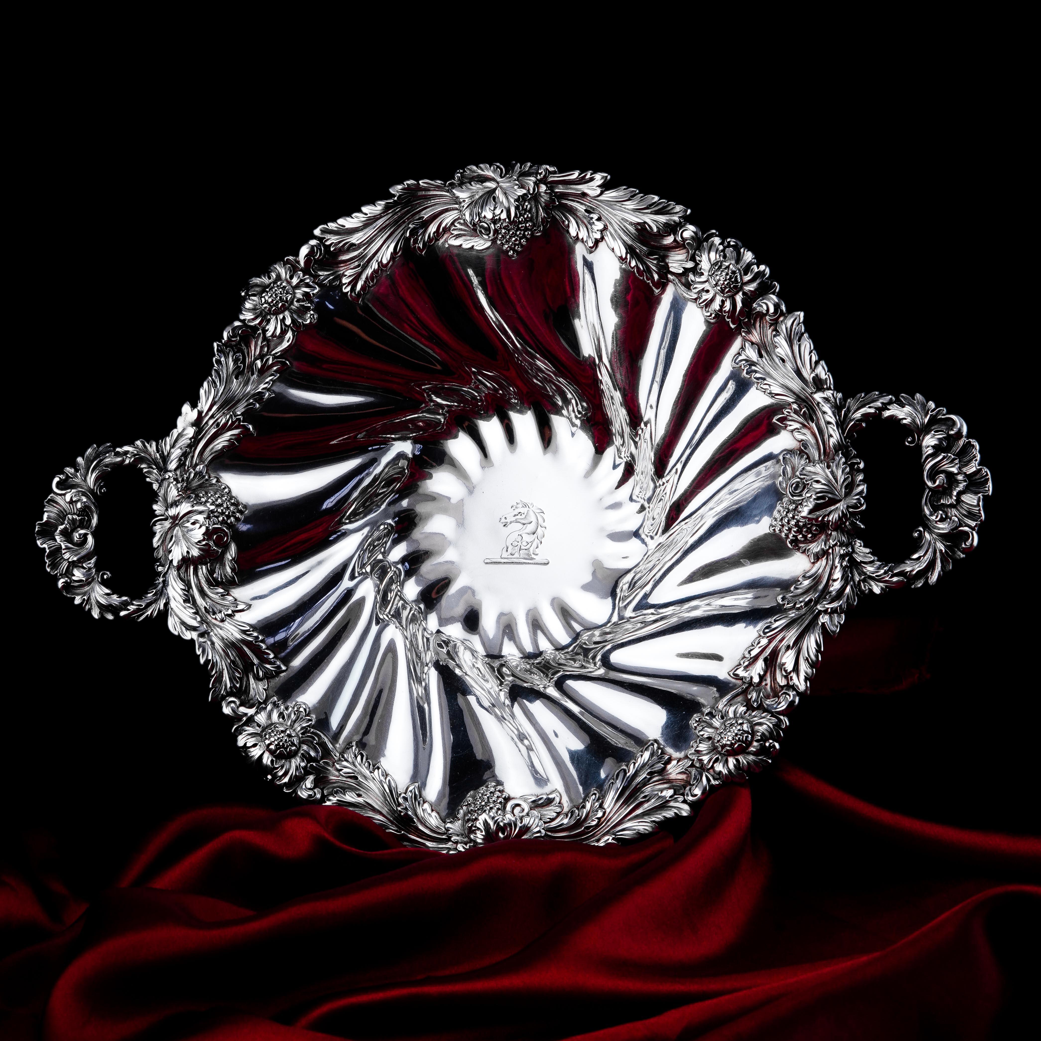 Sterling Silver Antique Solid Silver Georgian Bowl, Twin Handle Wrythen & Chased 1834 For Sale