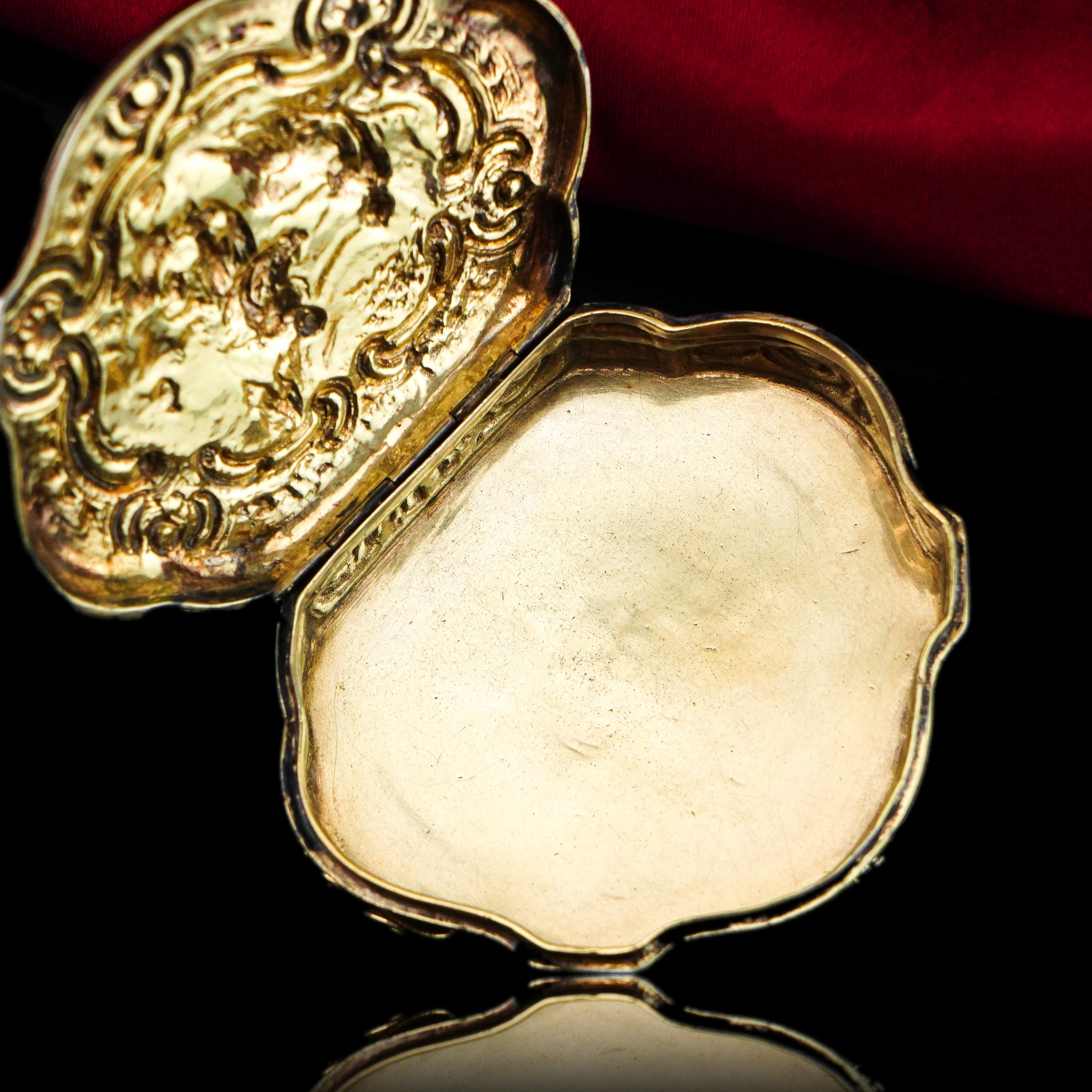 Antique Solid Silver Gilt Table Snuff Box, Rococo Motif and Meleager 18th c. For Sale 9