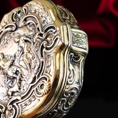 Ancienne tabatière de table en argent massif et en vermeil, motif rococo et méléagre, 18e C.