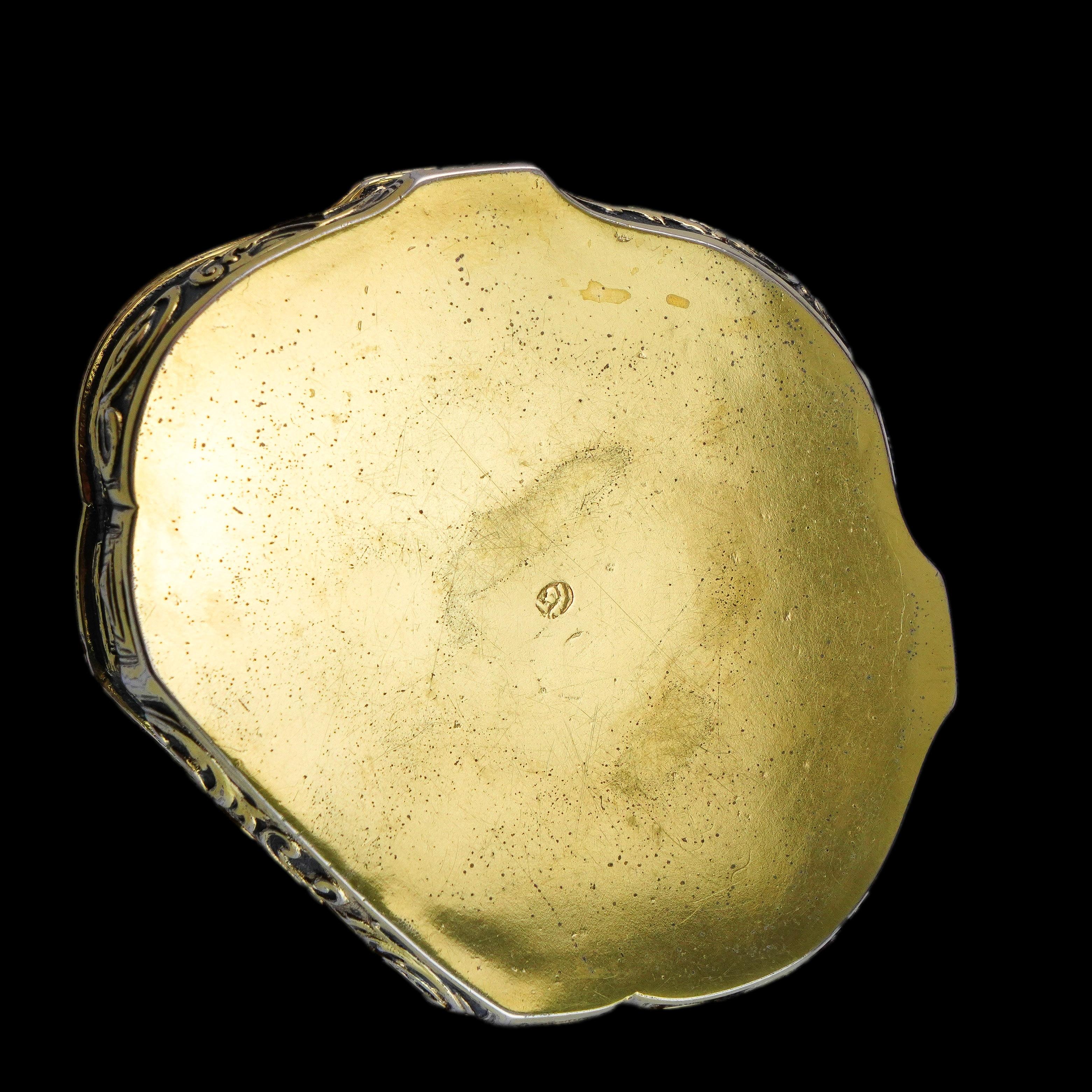 Antique Solid Silver Gilt Table Snuff Box, Rococo Motif and Meleager 18th c. For Sale 15