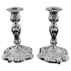 Antikes Paar antiker Kerzenständer aus massivem Silber im Rokoko-Stil, 1890