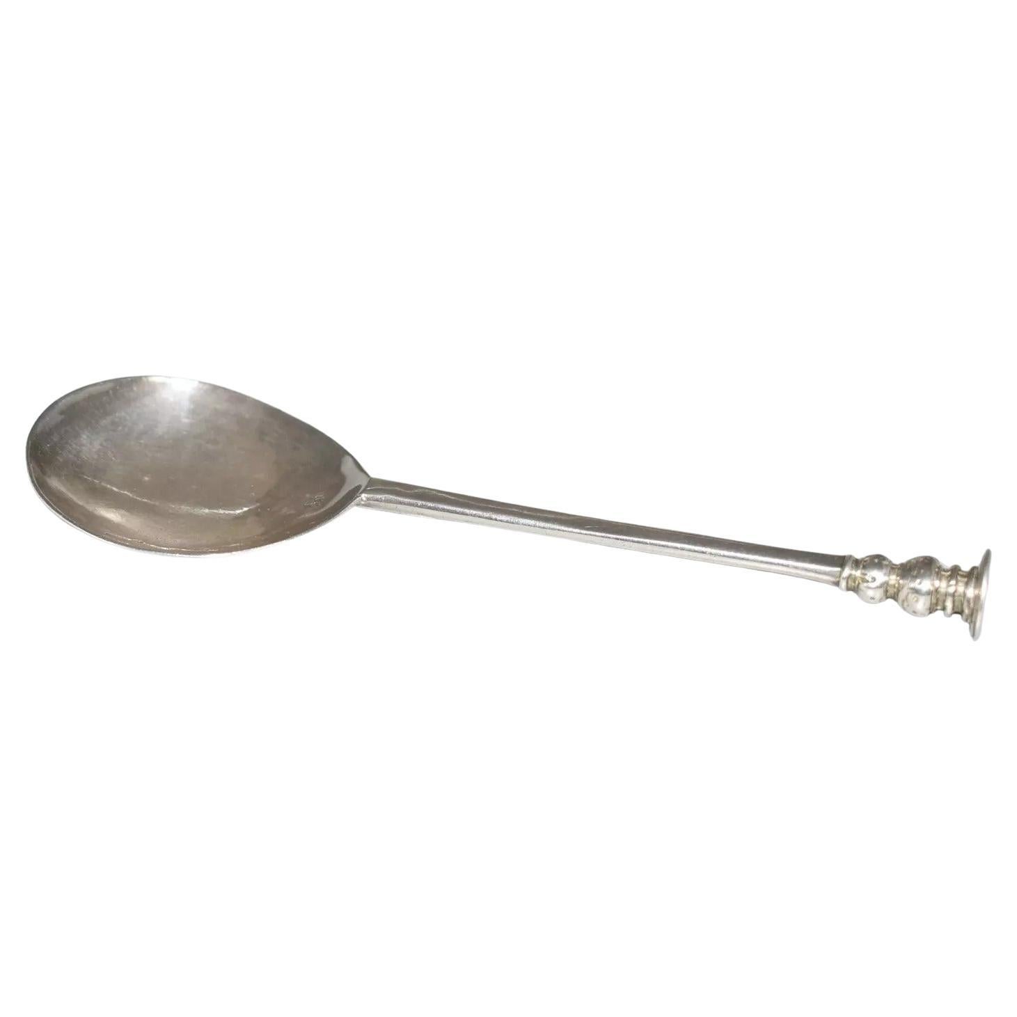 Cuchara antigua de plata maciza con sello en la parte superior 1630 Hallmarked 'IG'