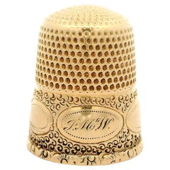 Antike solide Gelbgold detailliert graviert Collectible Sewing Fingerhut