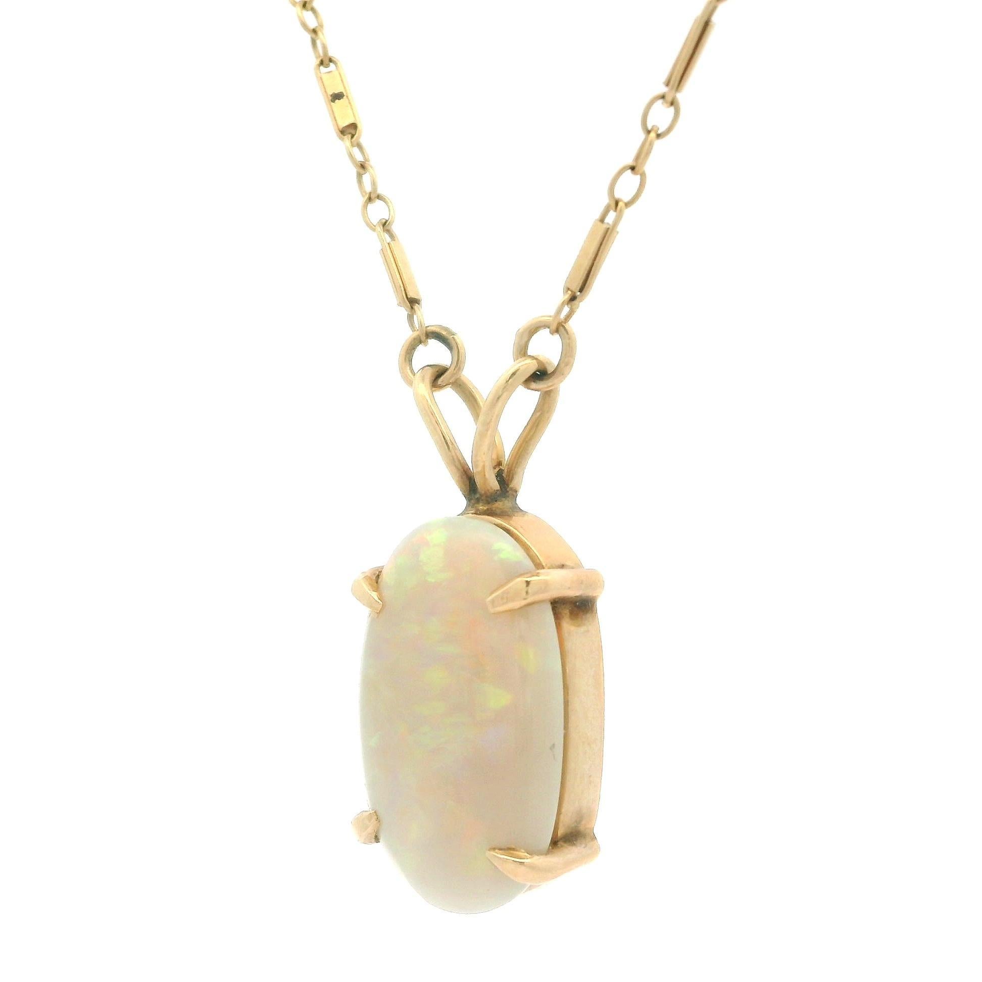Antiquities Solid Yellow Gold Fancy Link Chain w/ Nice Oval Grey Opal Slide Pendentif Pour femmes en vente