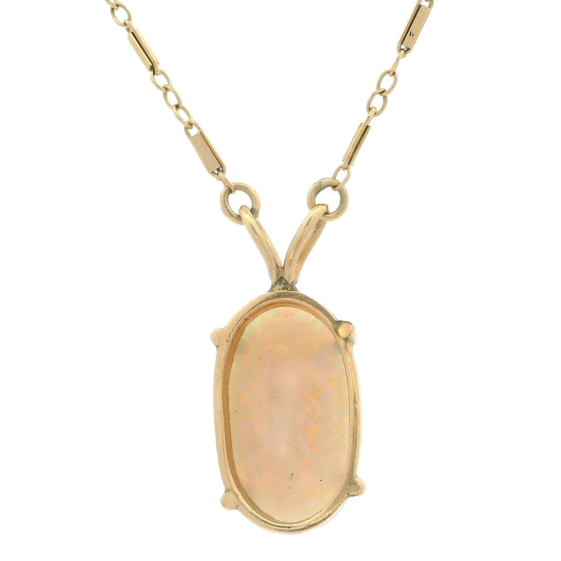 Antiquities Solid Yellow Gold Fancy Link Chain w/ Nice Oval Grey Opal Slide Pendentif en vente 1