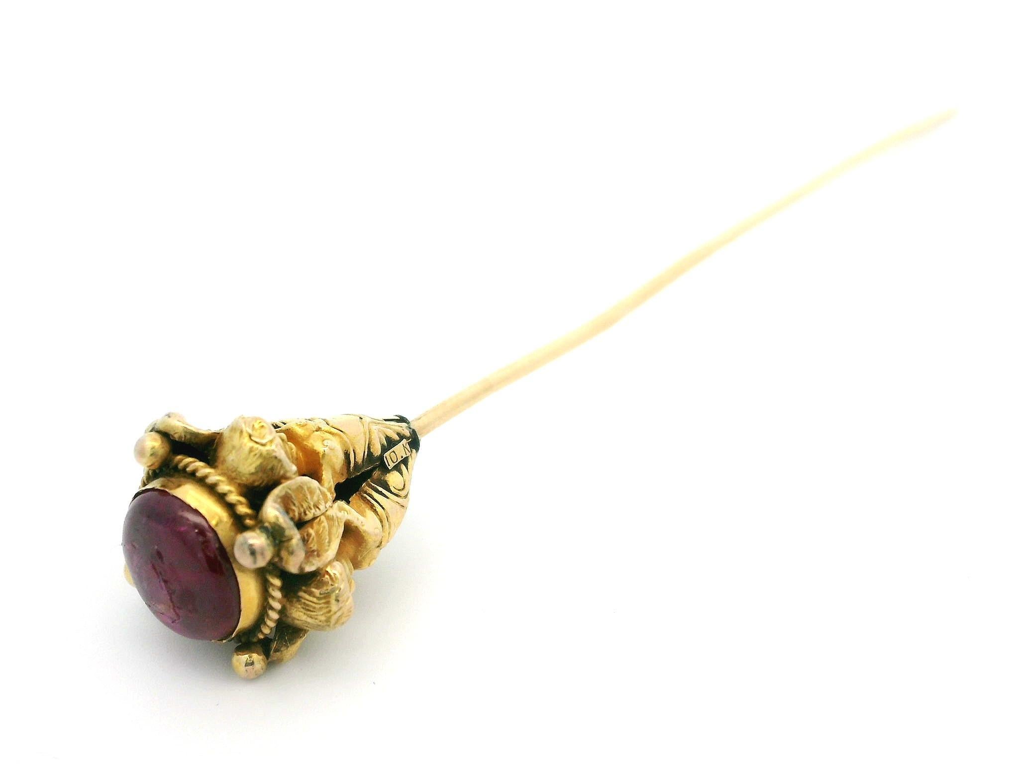 Antique Solid Yellow Gold Round Cabochon Ruby Cherub Angels Hat Pin For Sale 1