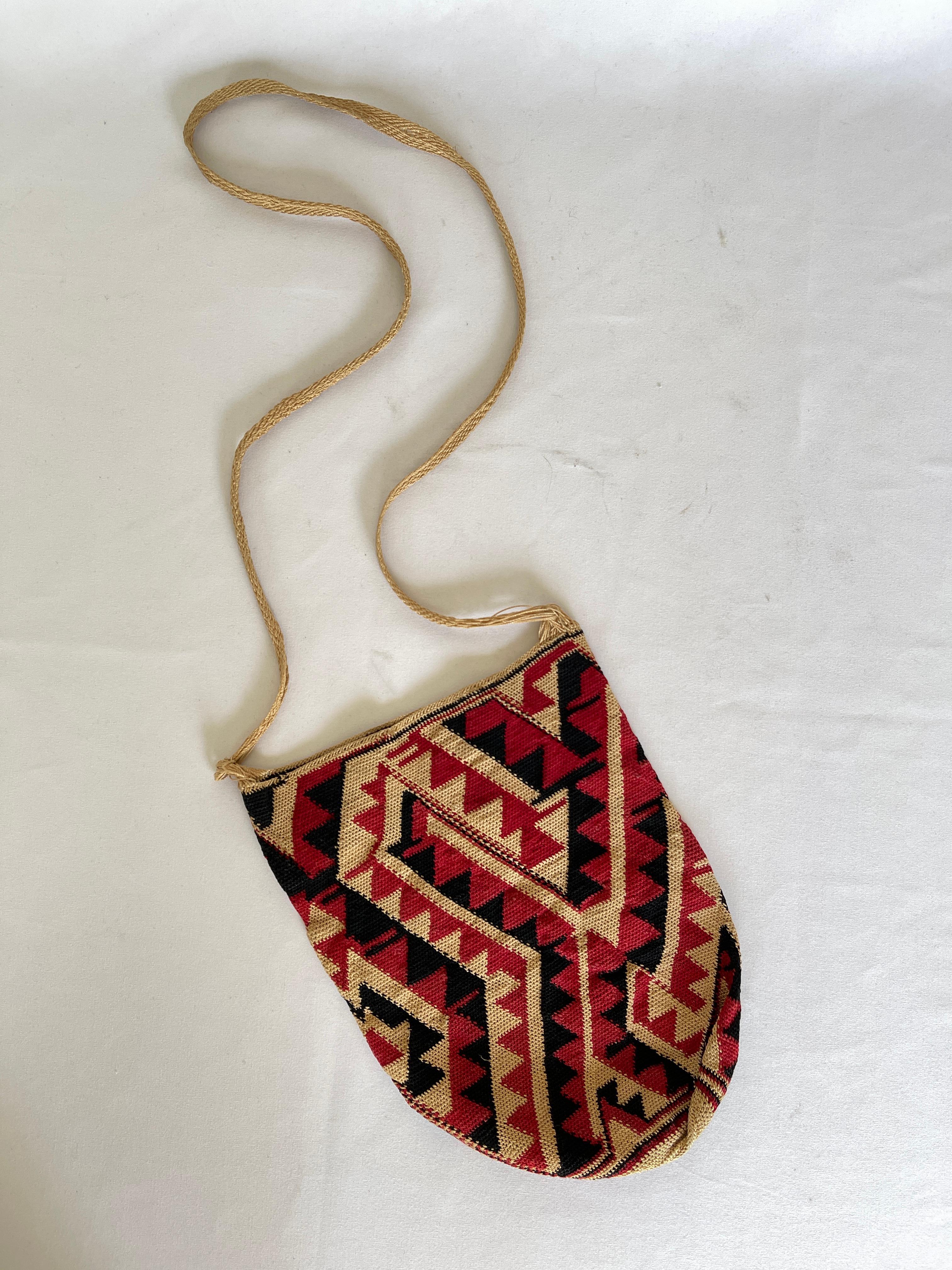 Antique South American Native Hand Woven Geometric Design Sling Bag For Sale 8