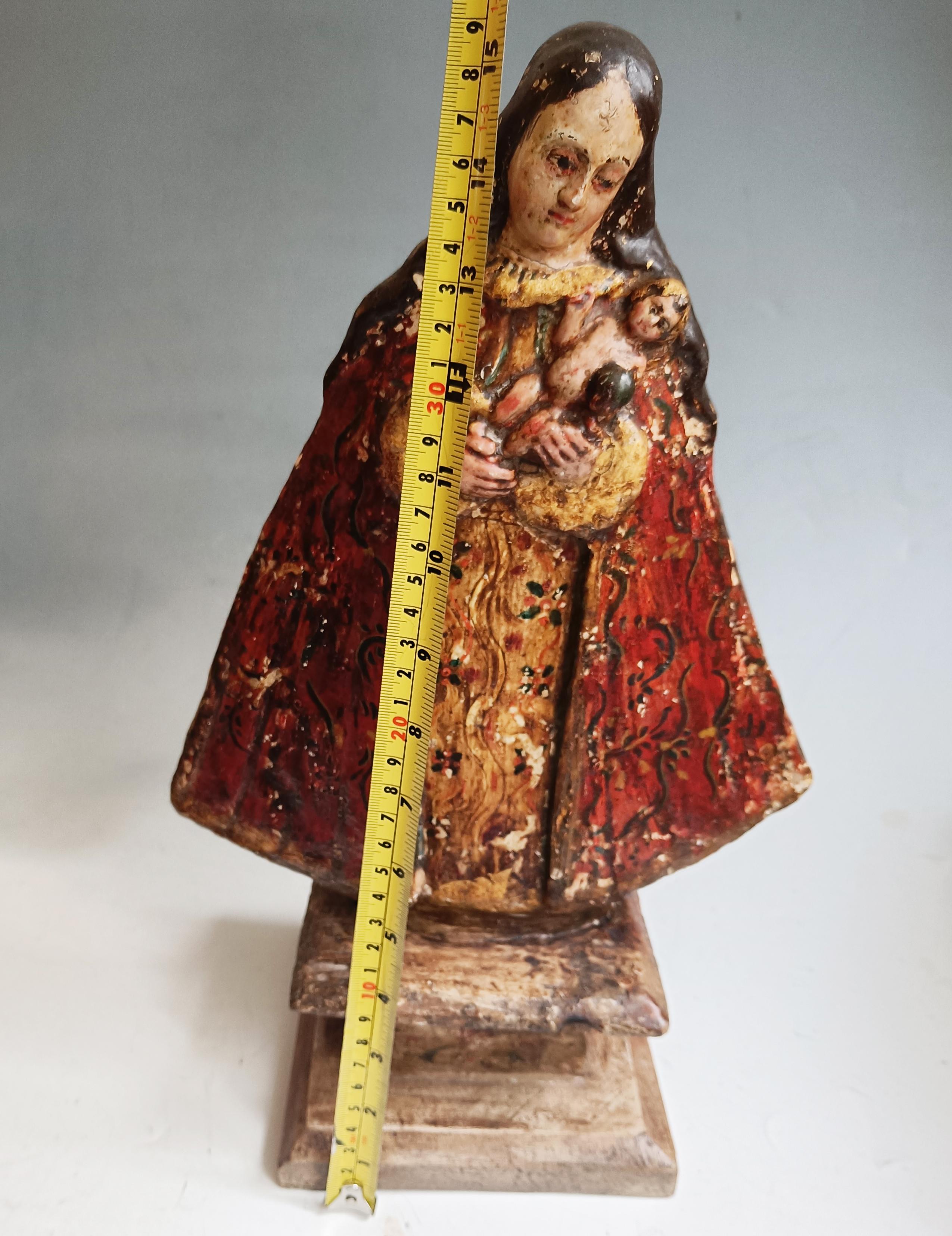 Antique South American Spanish Colonial Folk Art Madonna Santos Figure Abîmé - En vente à London, GB