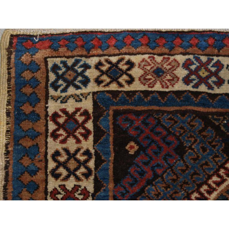 Tapis de couloir kurde du Sud du Caucase ancien R-1578 Excellent état - En vente à Moreton-In-Marsh, GB