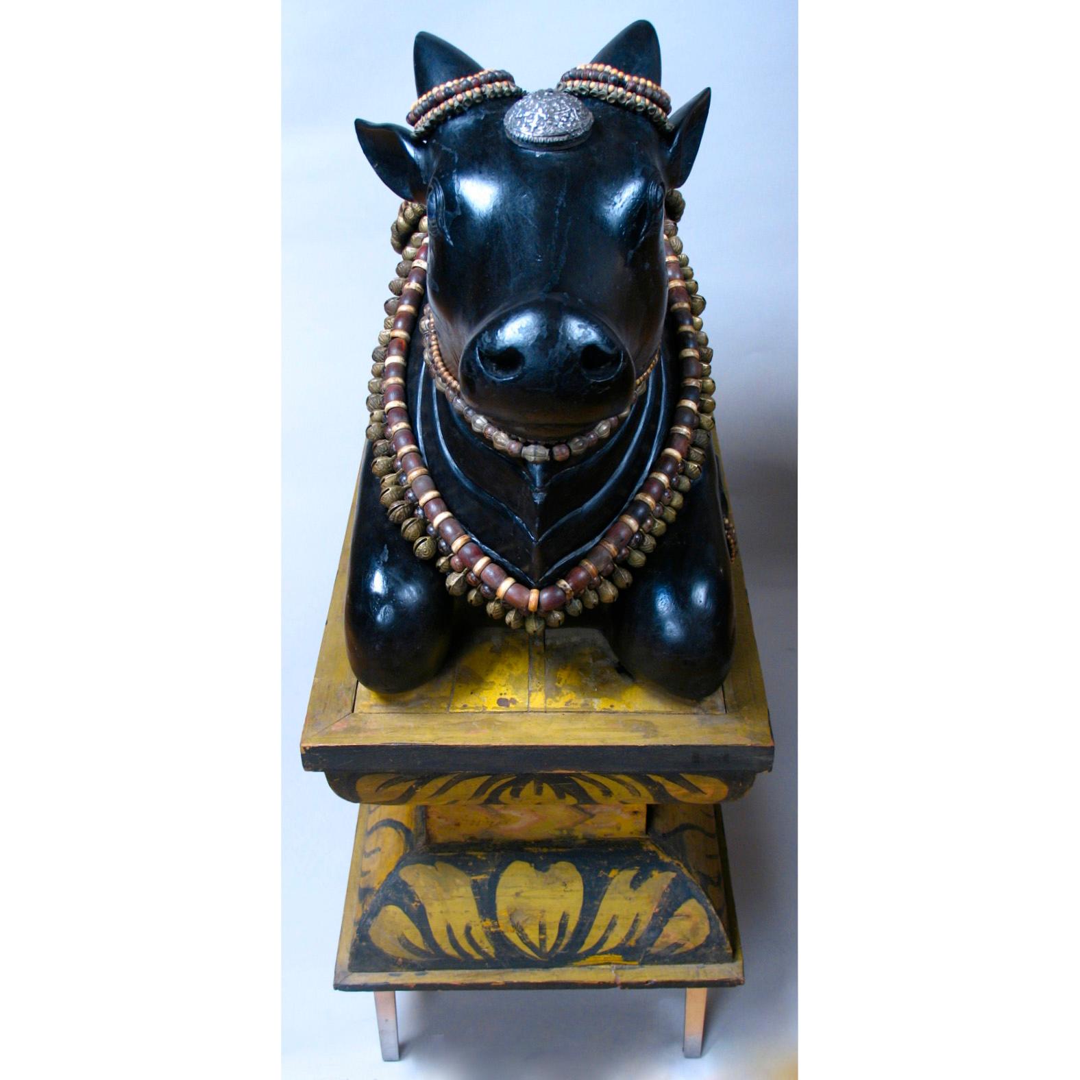 Antique South Indian Carved Wood Bull Figure of Hindu Deity Nandi For Sale 7