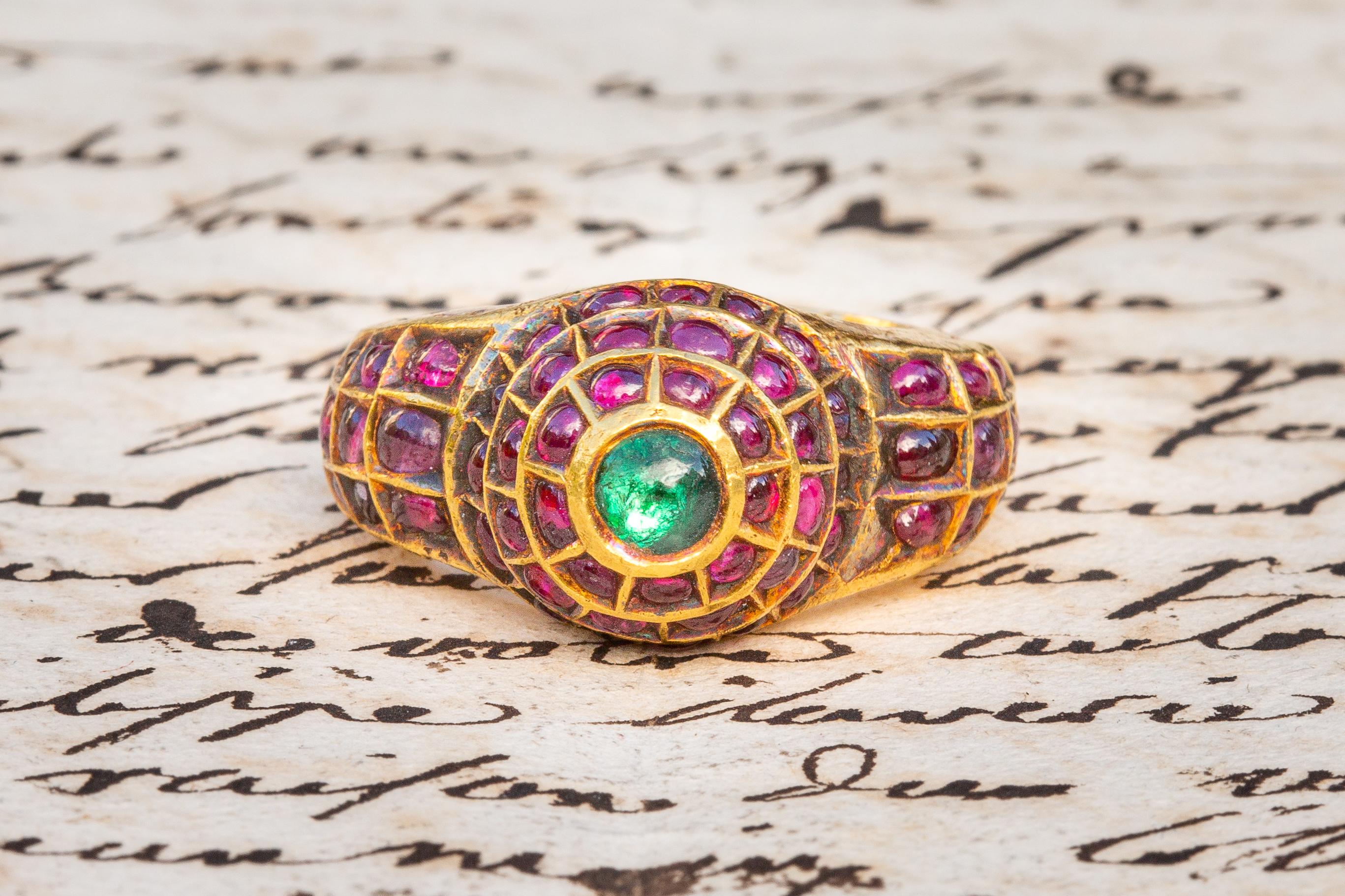 Antique South Indian Heavy 22K Gold Emerald and Ruby Statement Ring Mughal 8