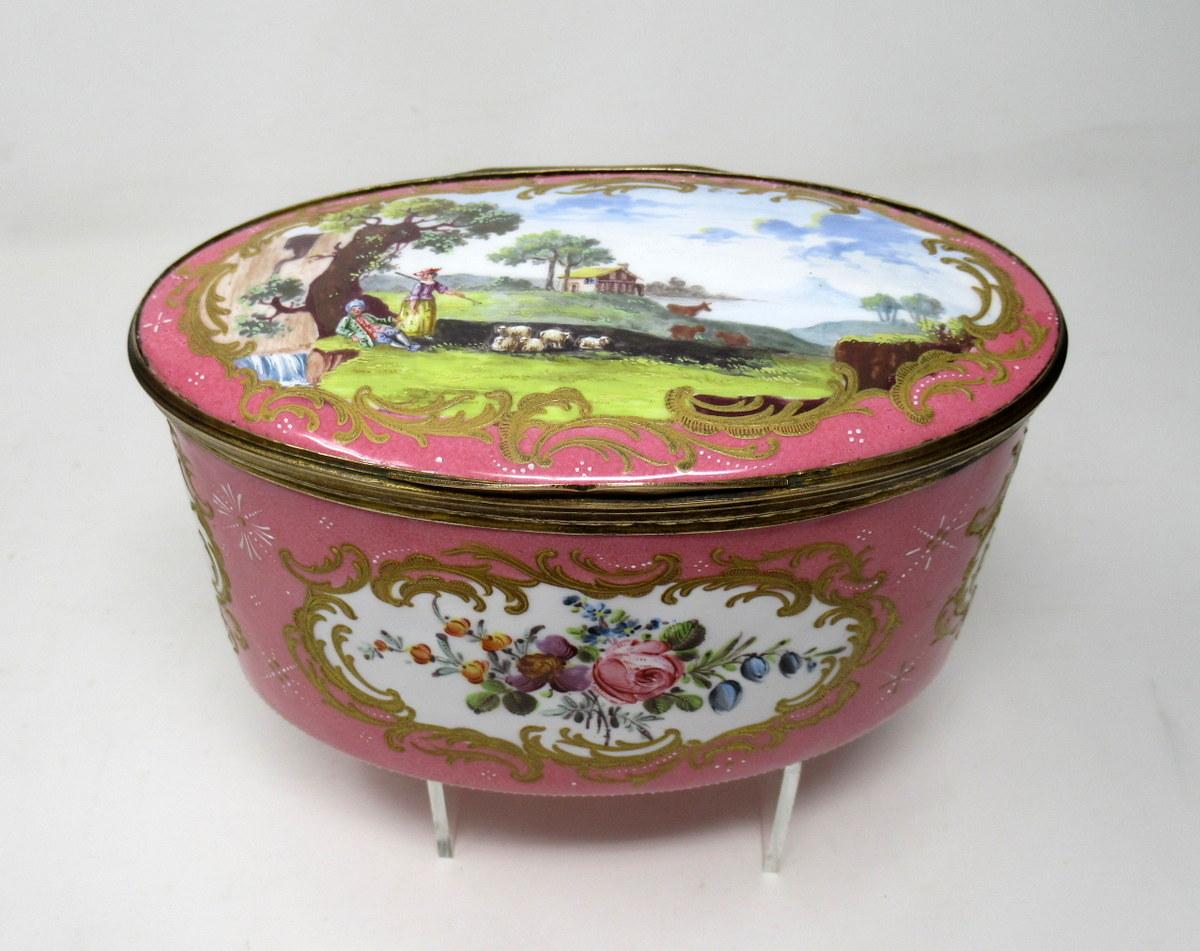 An exceptionally fine and rare example of an English Georgian South Staffordshire or Battersea Enamel on Copper Table Box of good size proportions and outstanding heavy gauge quality. Mounted on an ormolu frame, circa 1800, possibly earlier.

Of