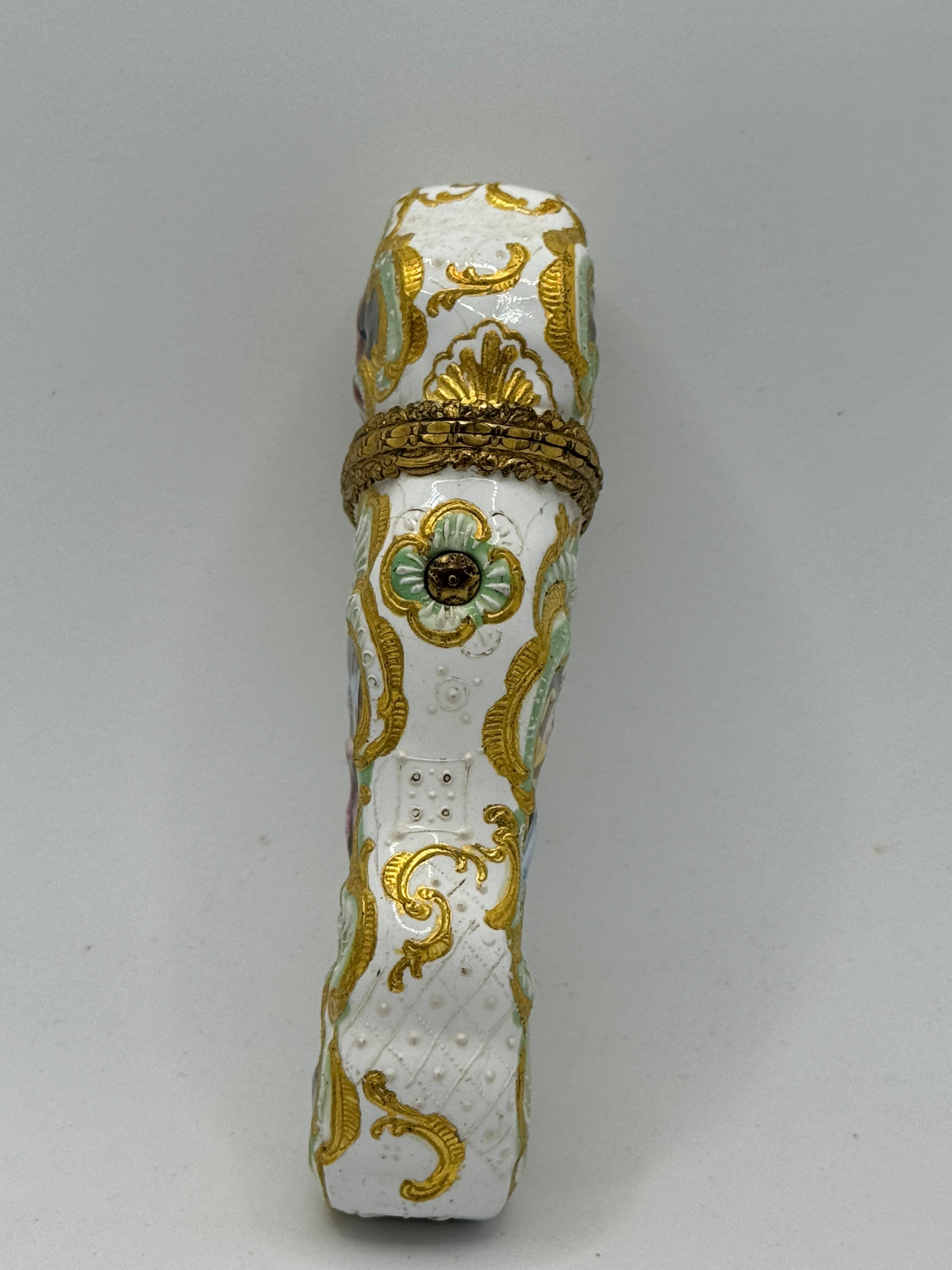 Antiguo estuche para etui / costurero esmaltado de South Staffordshire, hacia 1770 Inglés en venta