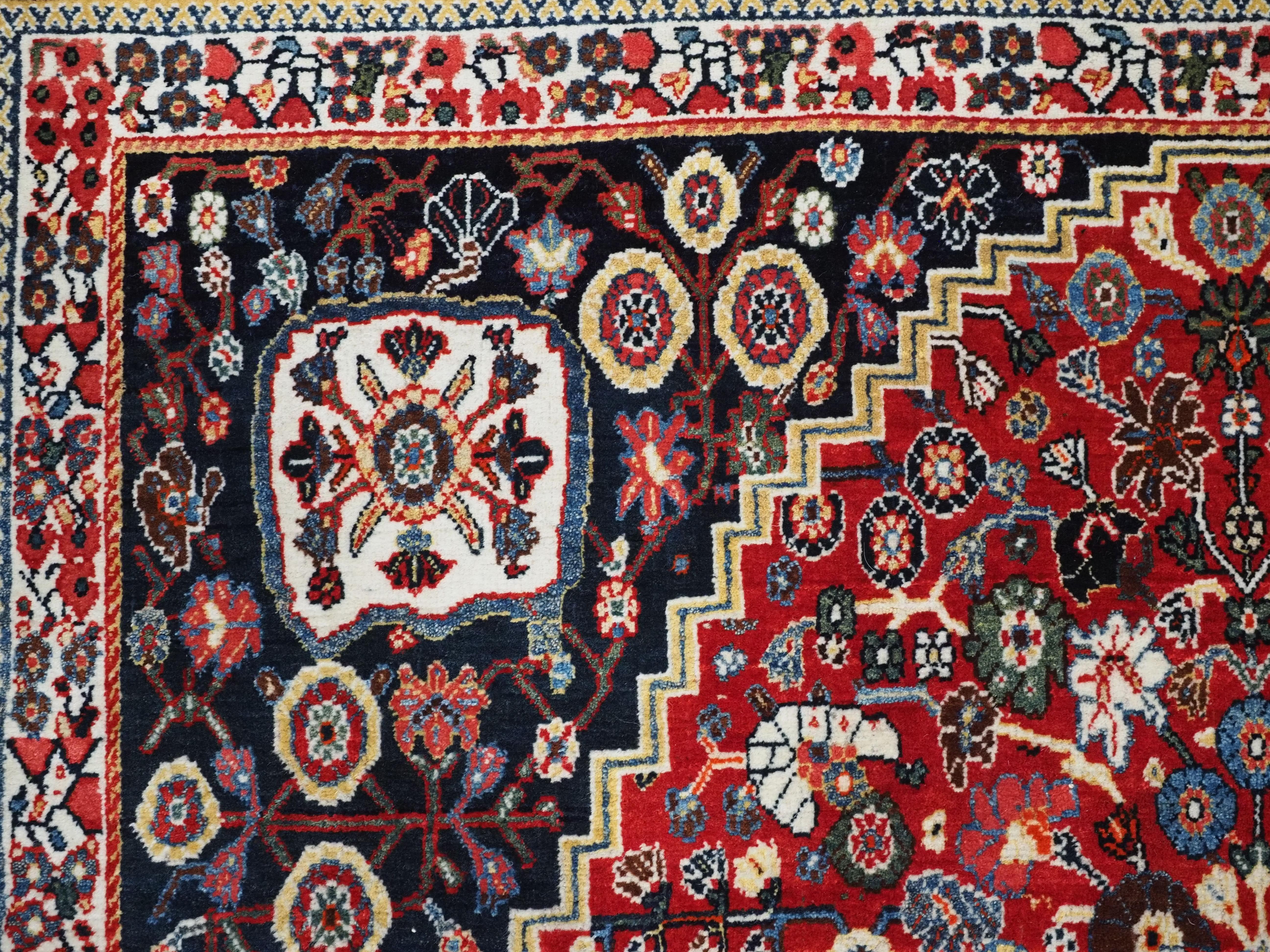 Antique  Kashkuli Qashqai rug with millefleur prayer design.   For Sale 3