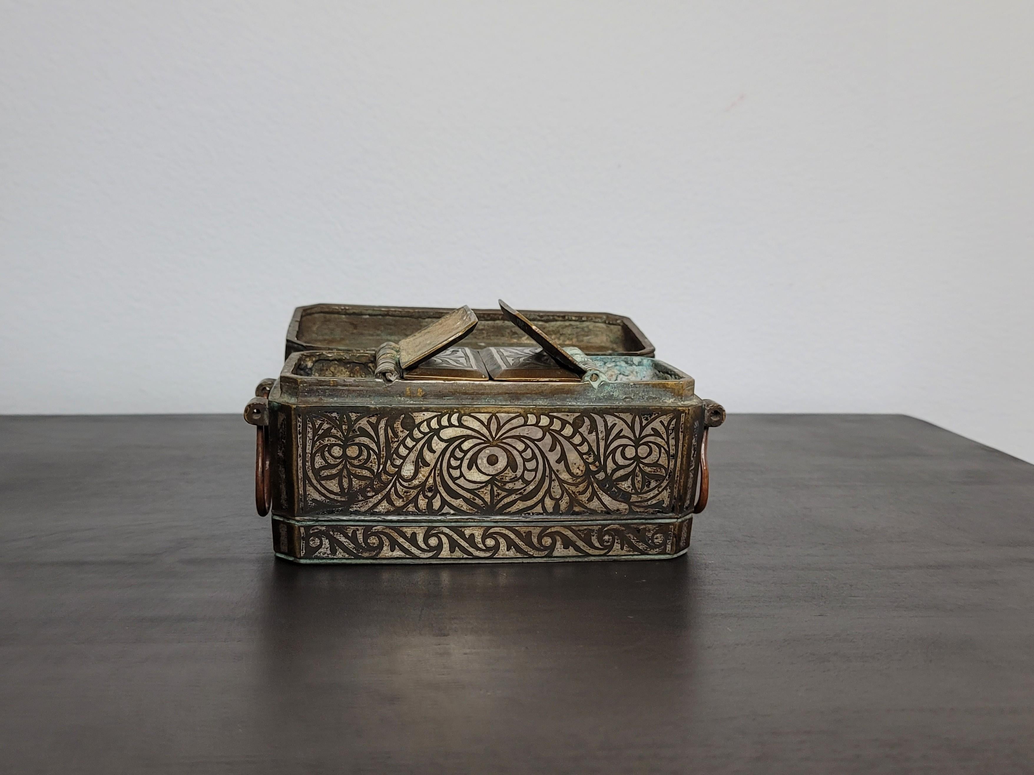 Antique Southeast Asian Filipino Maranao Silver Inlaid Brass Betel Nut Box For Sale 5