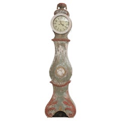 Antico orologio a cassa lunga rococò svedese meridionale con vernice originale