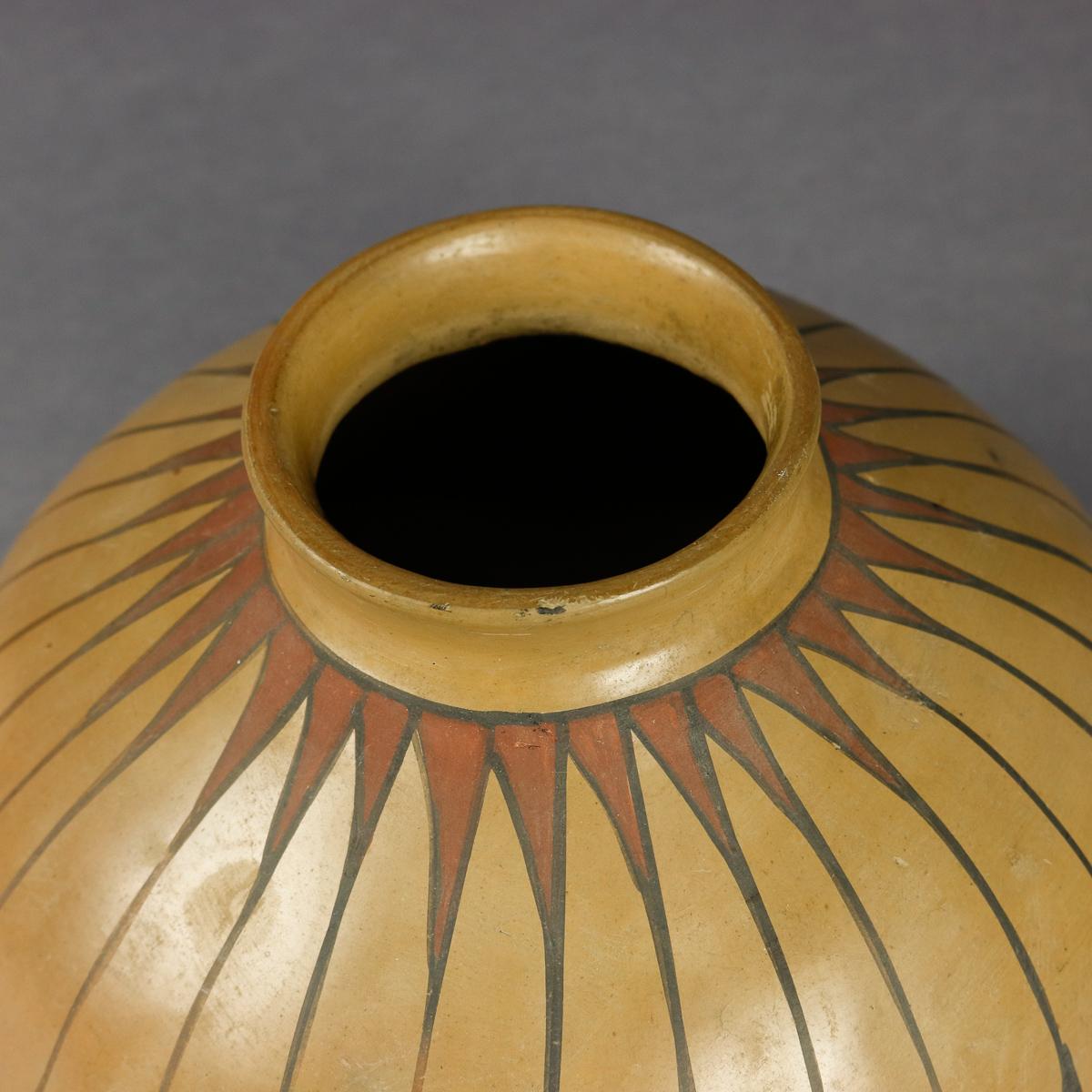Glazed Southwest Native American Indian Acoma Stylized Feather Pottery Vase, circa 1900