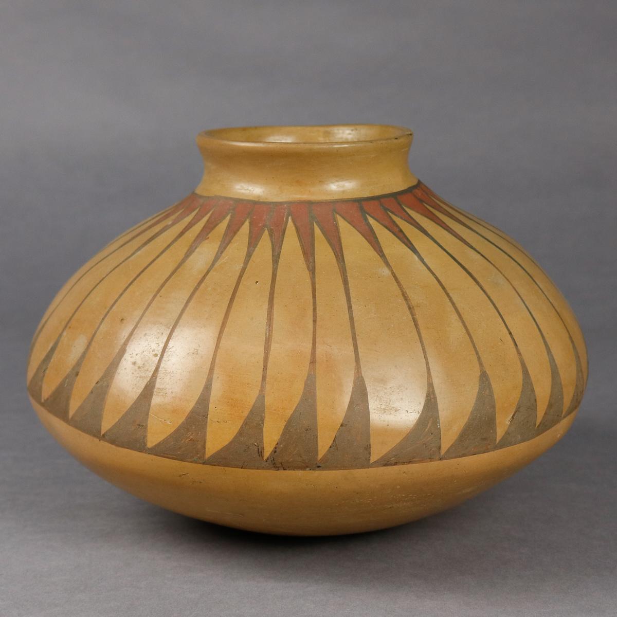 Ceramic Southwest Native American Indian Acoma Stylized Feather Pottery Vase, circa 1900