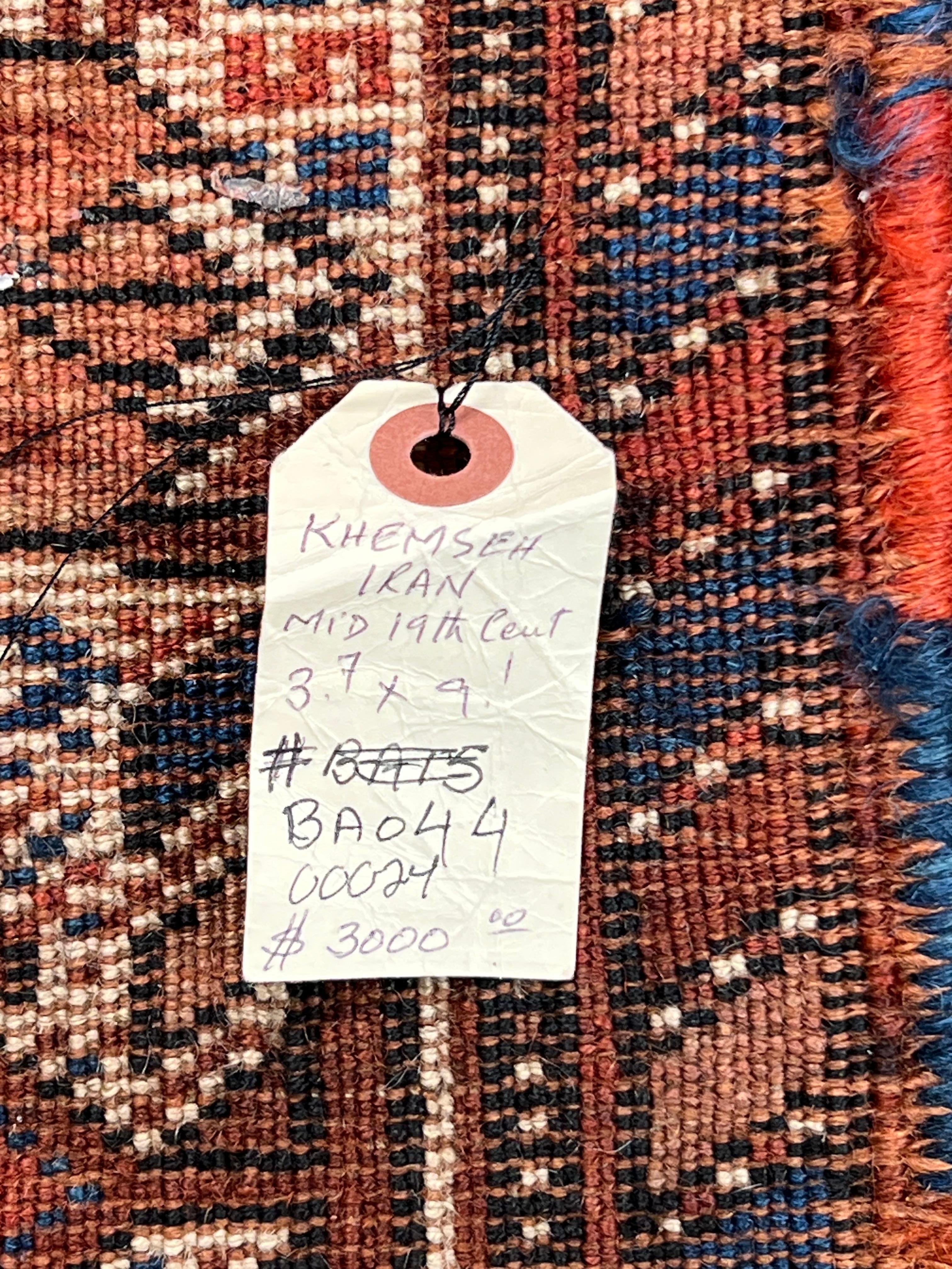 Antiker südwestpersischer Khamseh-Teppich c. Spätes 19. Jahrhundert - 3'7 x 9'1 (Wolle) im Angebot