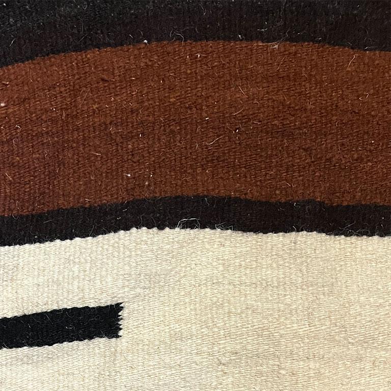 Américain Couverture ancienne en laine du Sud-Ouest à motifs géométriques orange, Brown, bleu et crème en vente