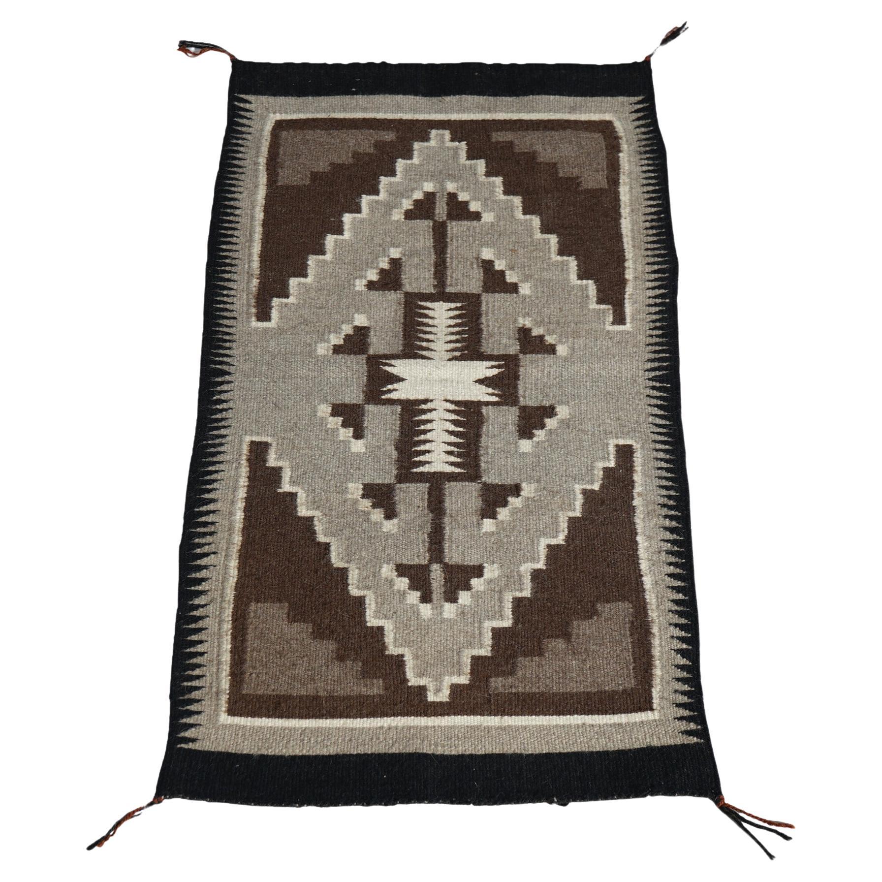 Antique Southwestern Native American Indian Navajo Style Wool Rug C1930 For Sale