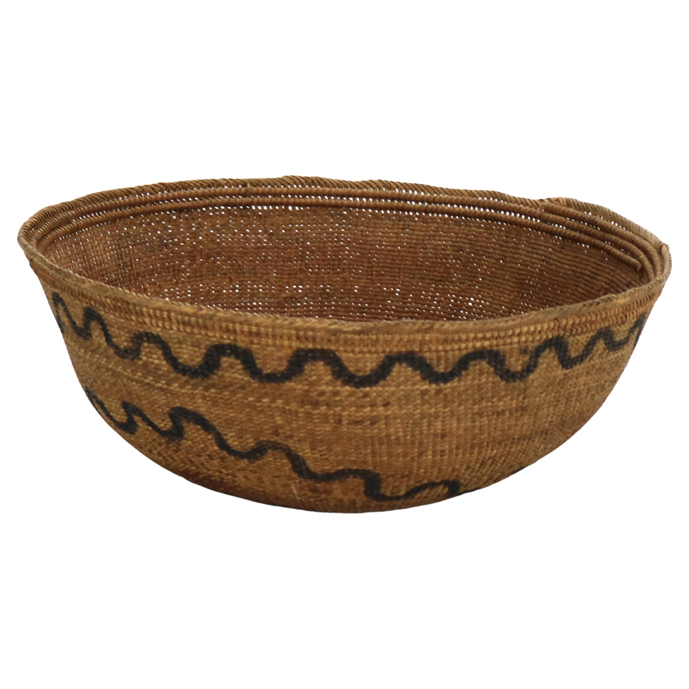 Antique Southwestern Native American Navajo Woven Reed Basket C1930